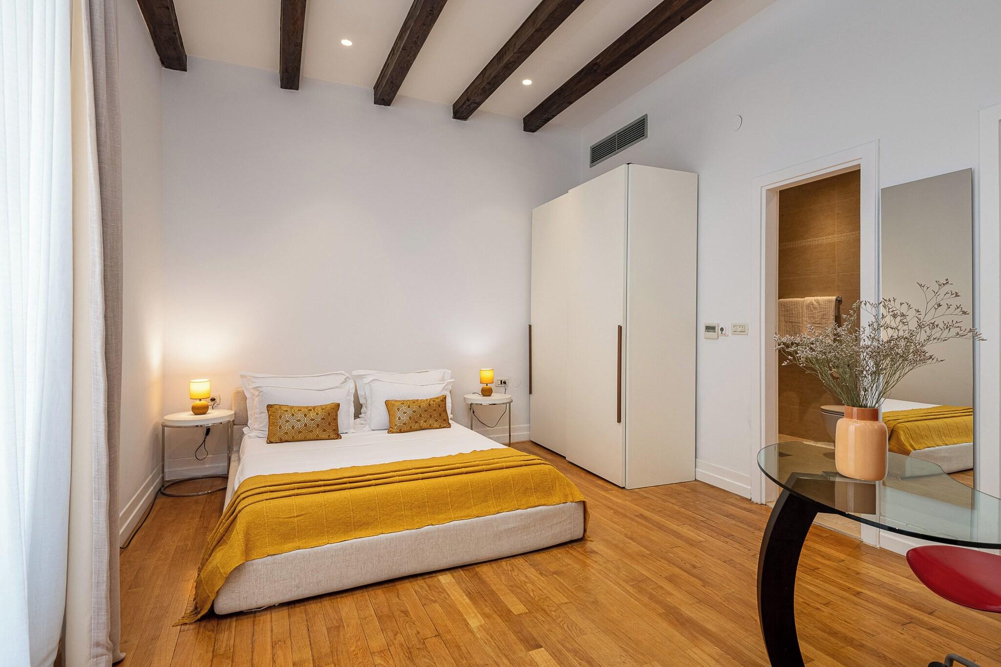 Studio Deluxe Queen Bed