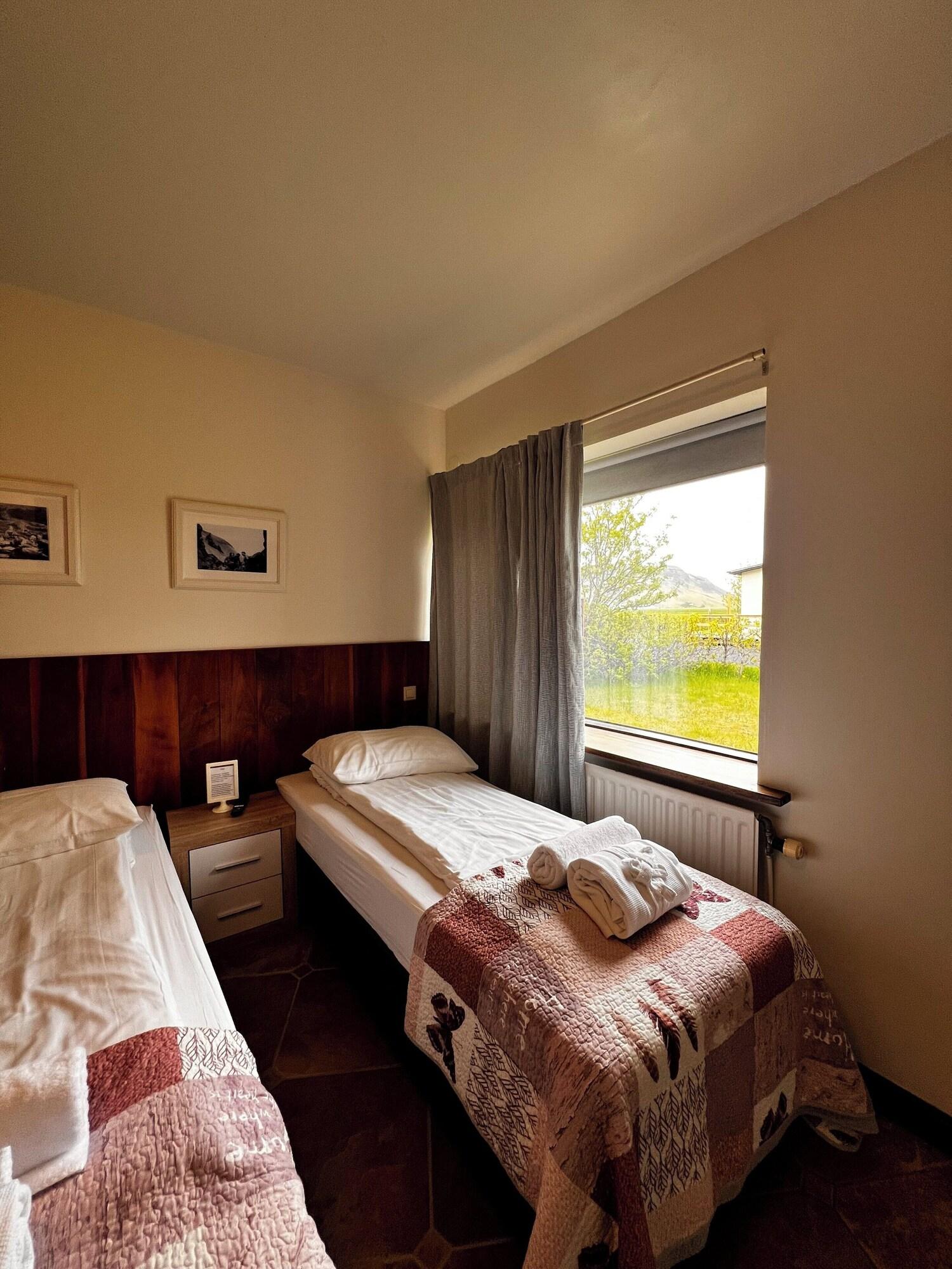 Double or Twin with Double Bed