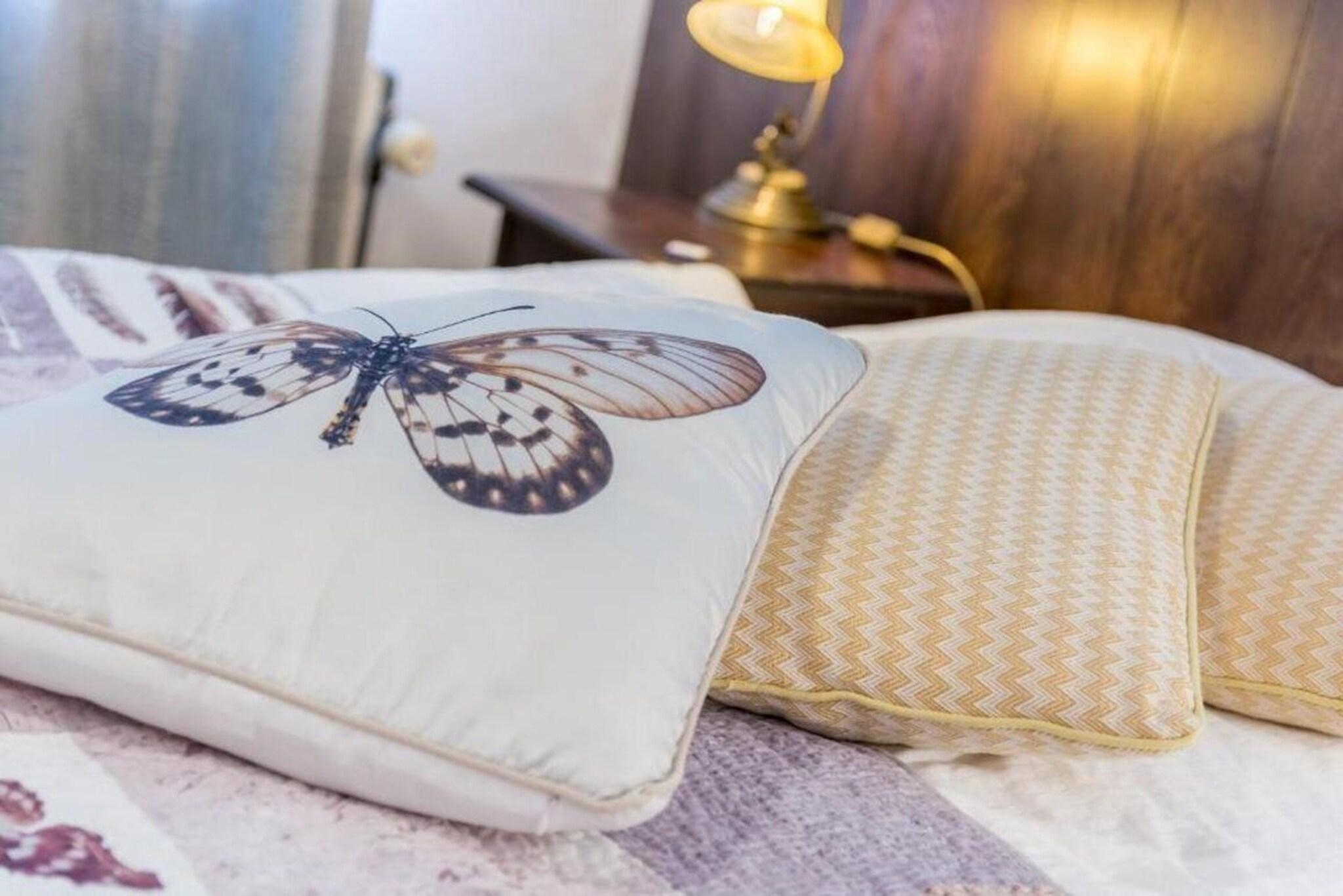 Double or Twin with Double Bed