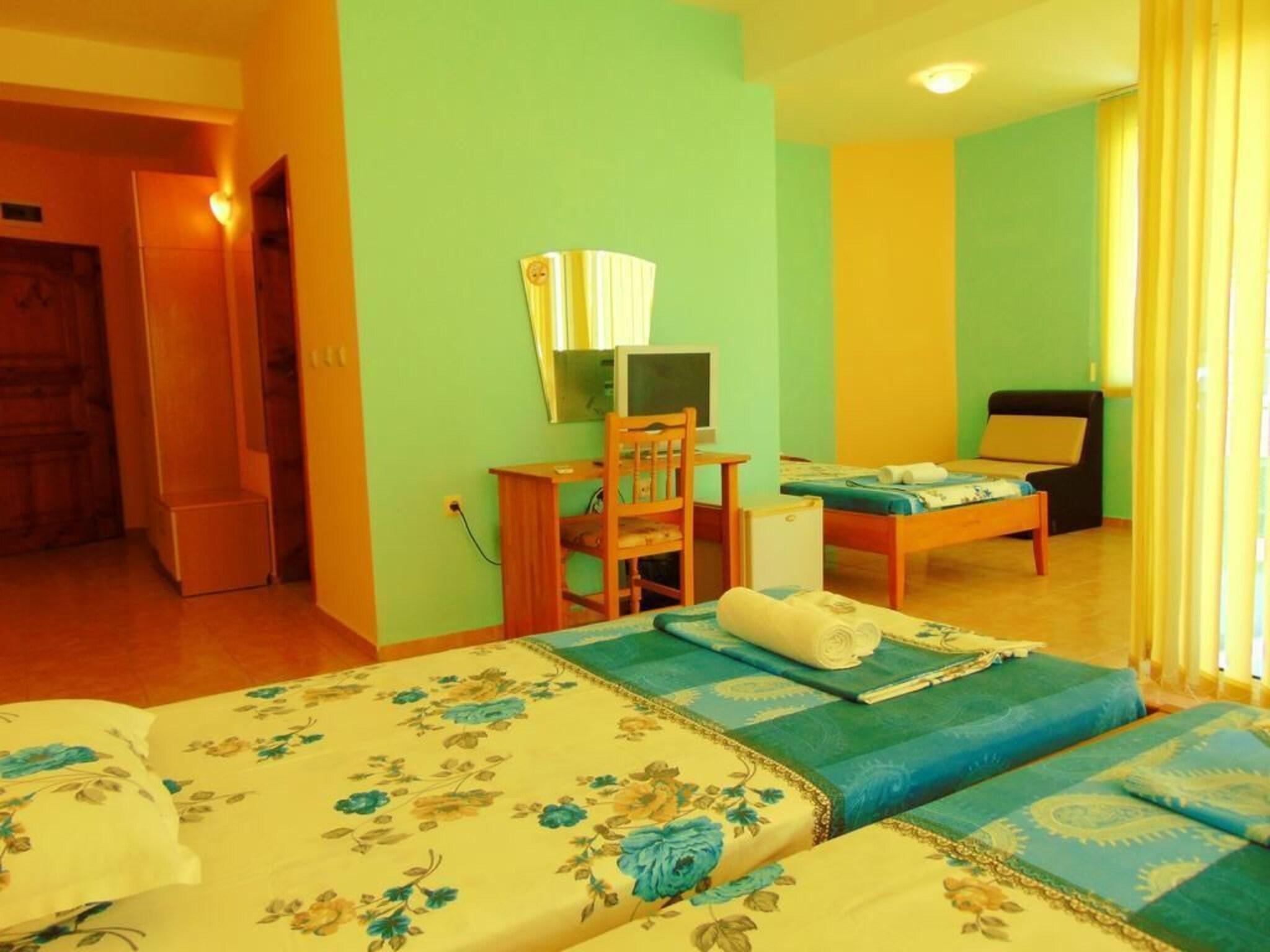 Double Deluxe with Views