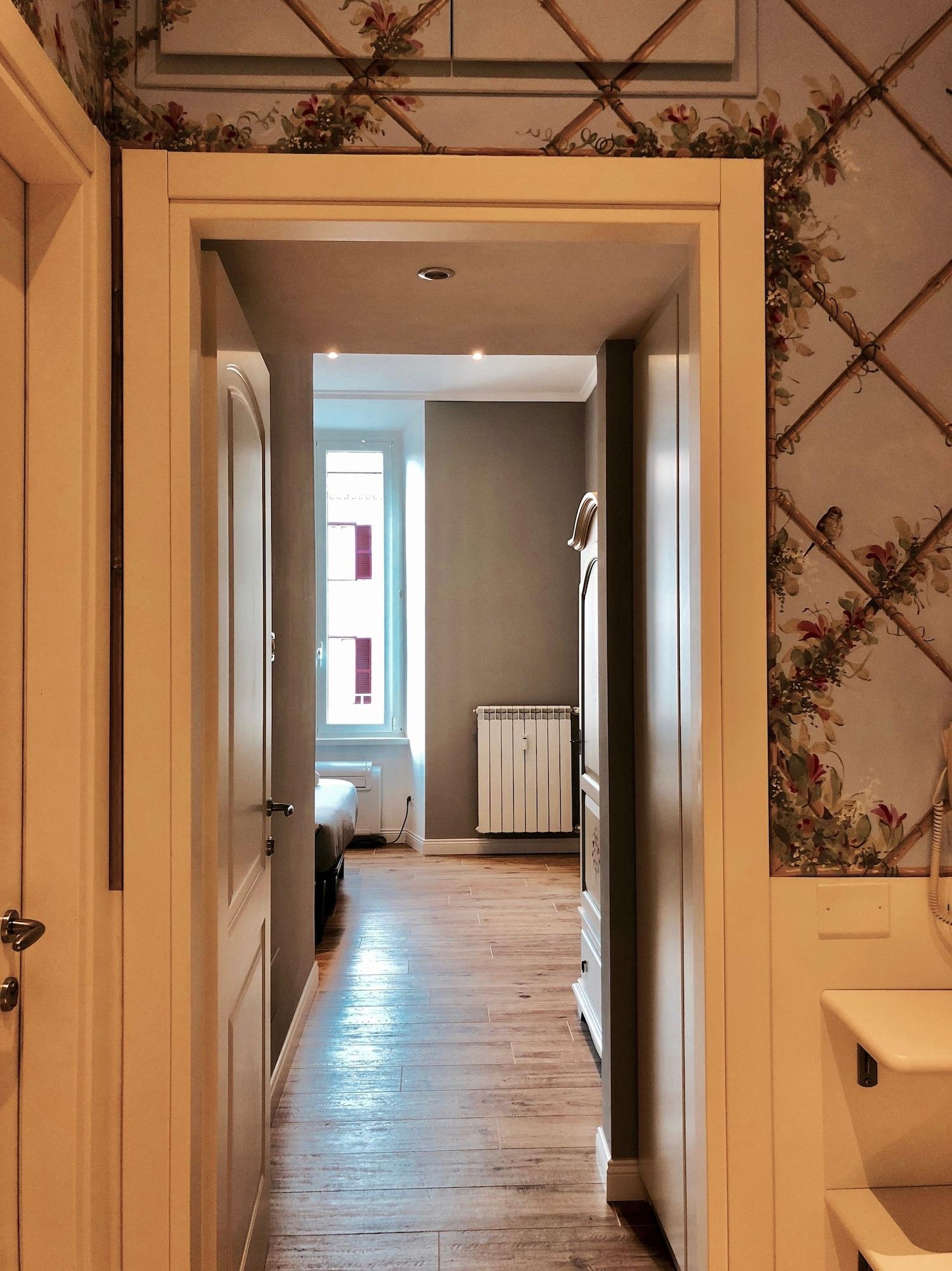 Double Queen Size Bed