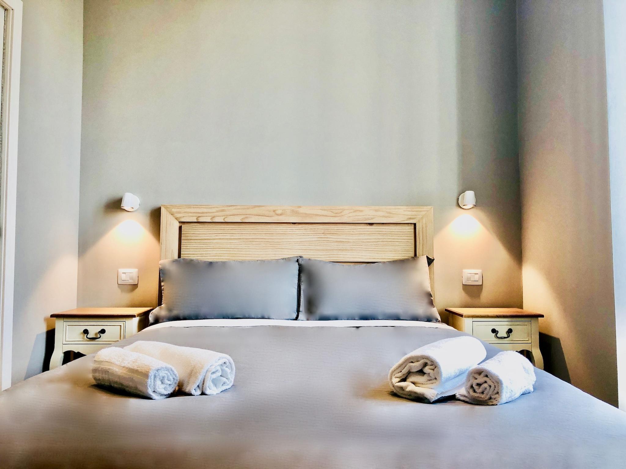 Double Queen Size Bed