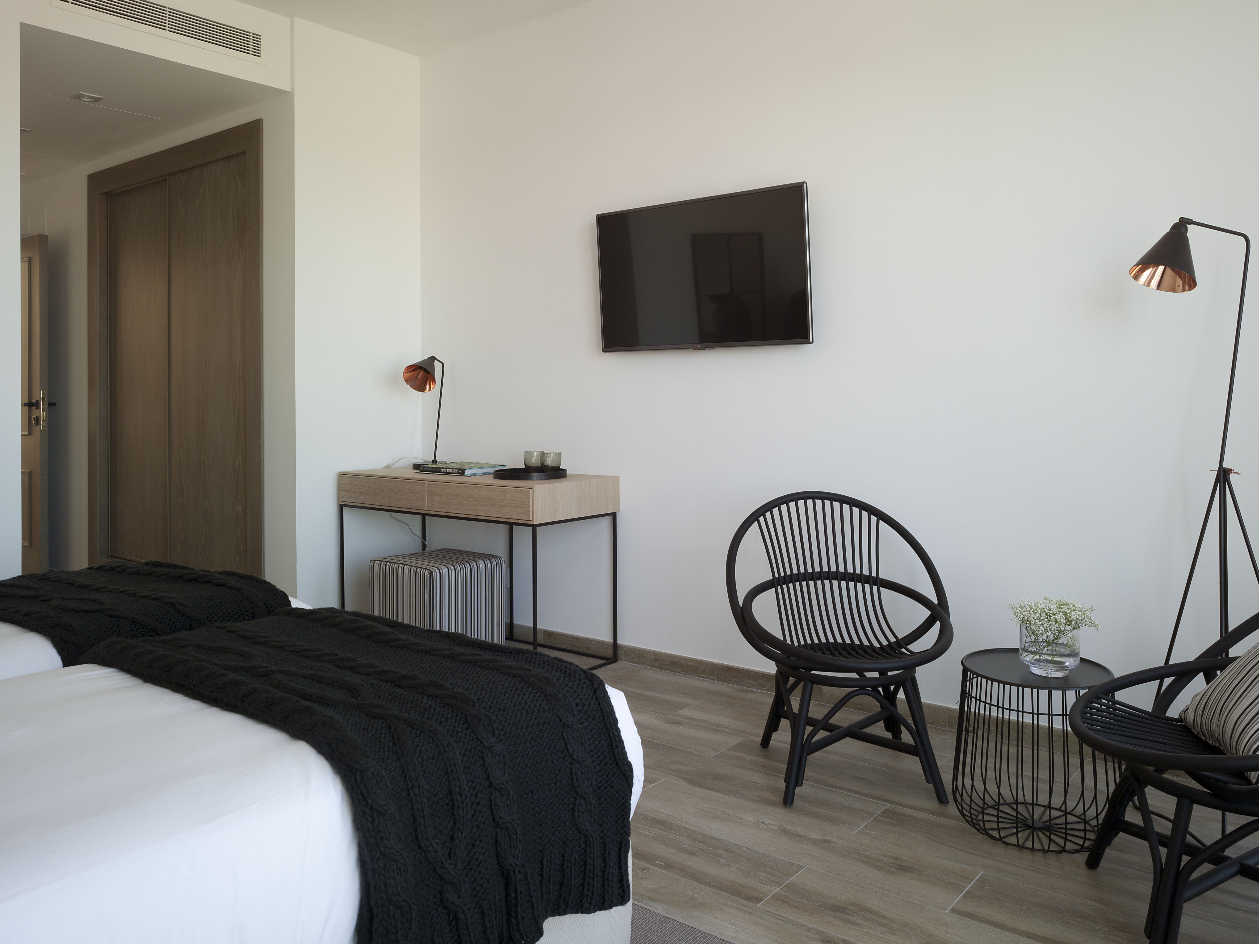 Double or Twin Deluxe Ocean View One Bedroom