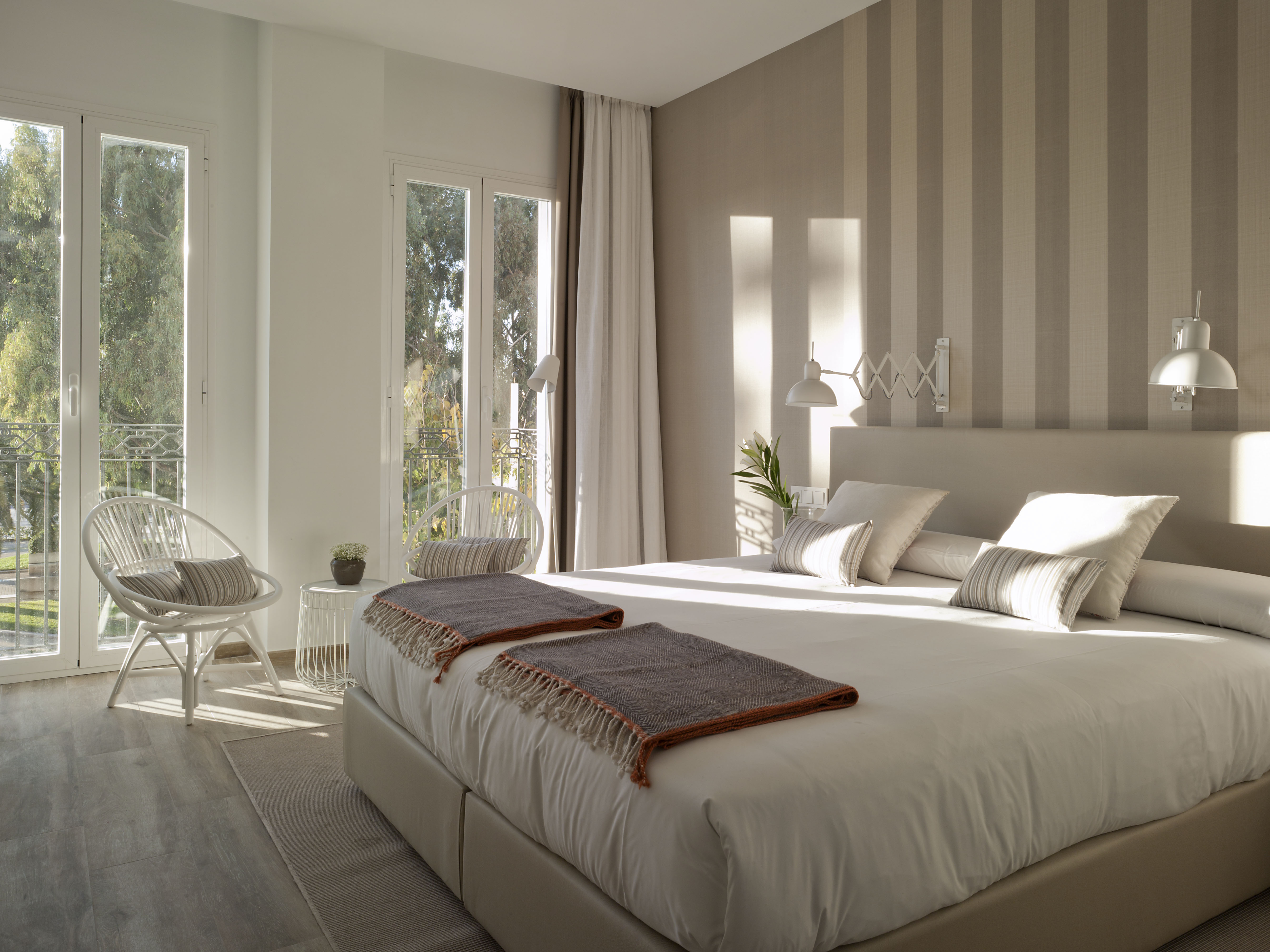 Double or Twin Standard