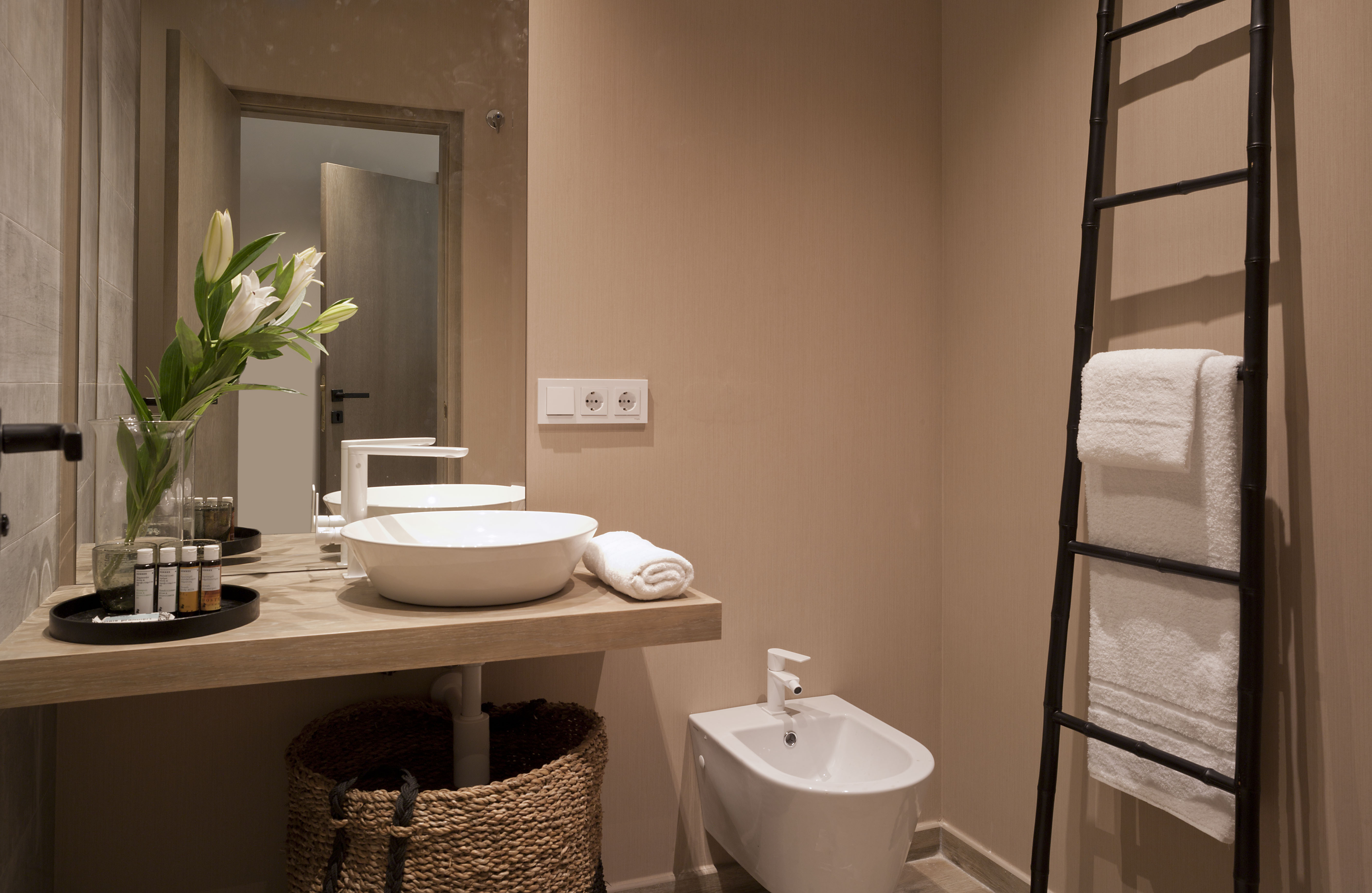 Double or Twin Standard