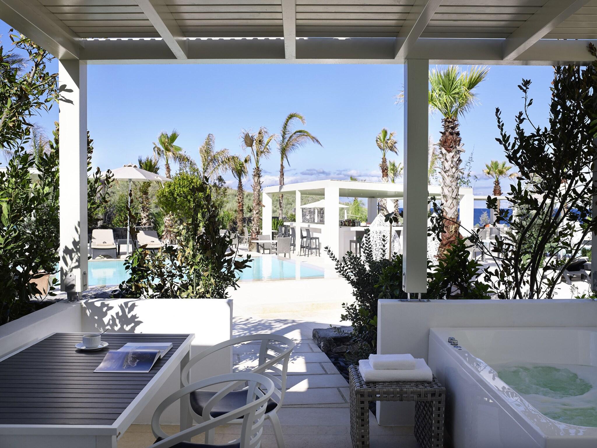 Double Queen Size Bed