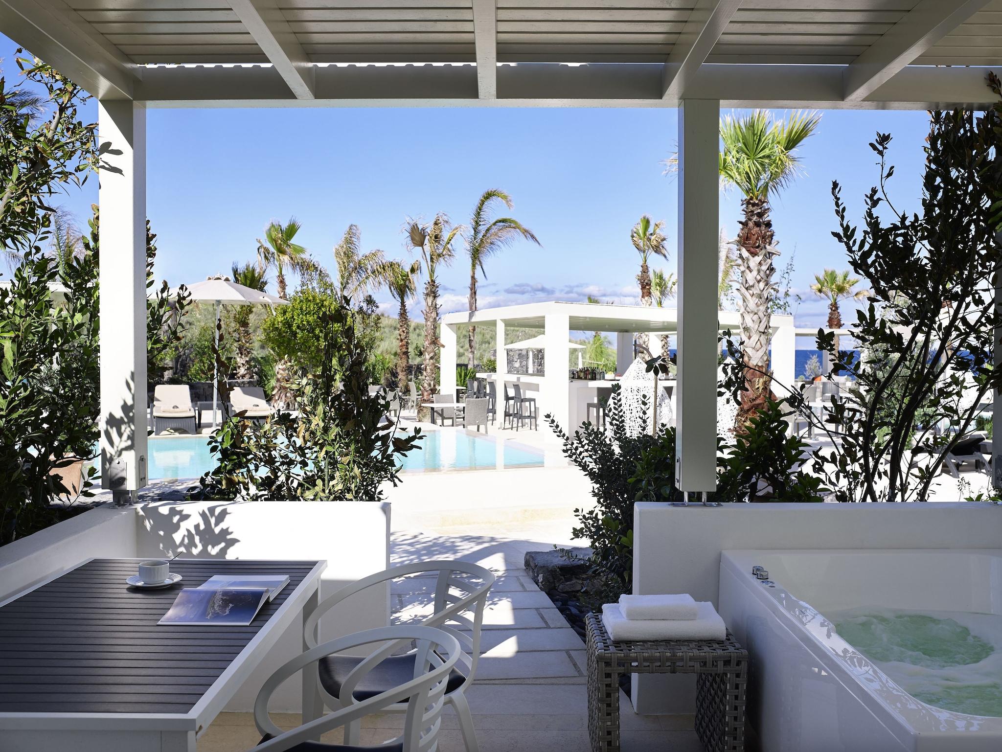 Double Queen Size Bed