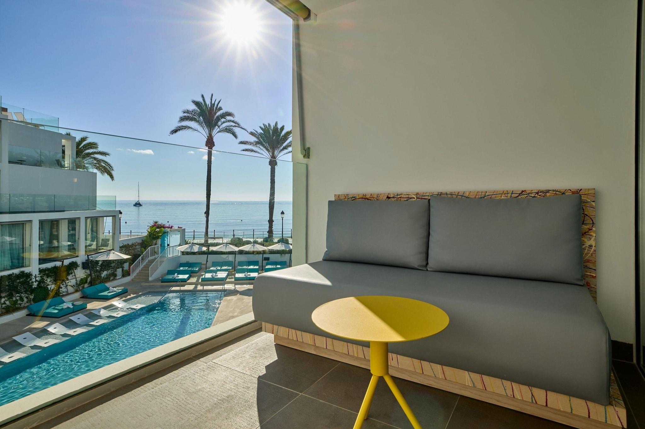 Twin Superior Sea View