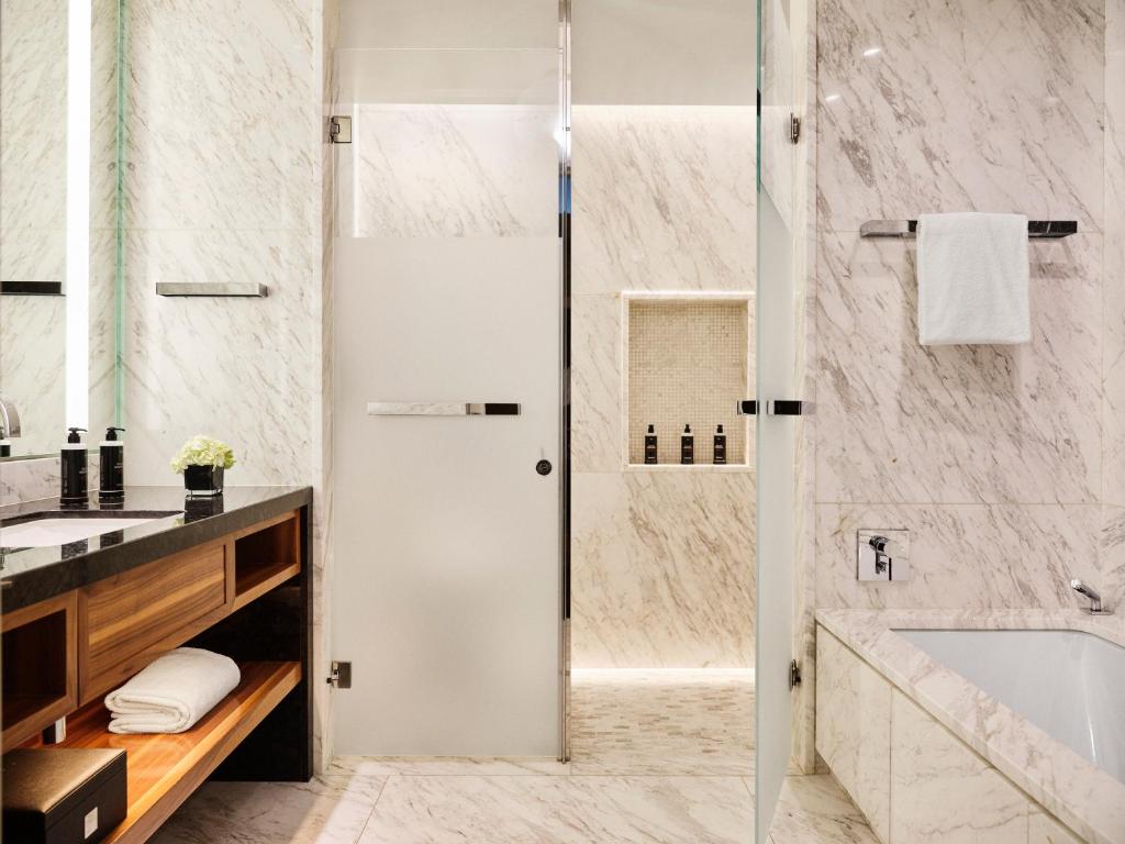 Double Accessible Superior