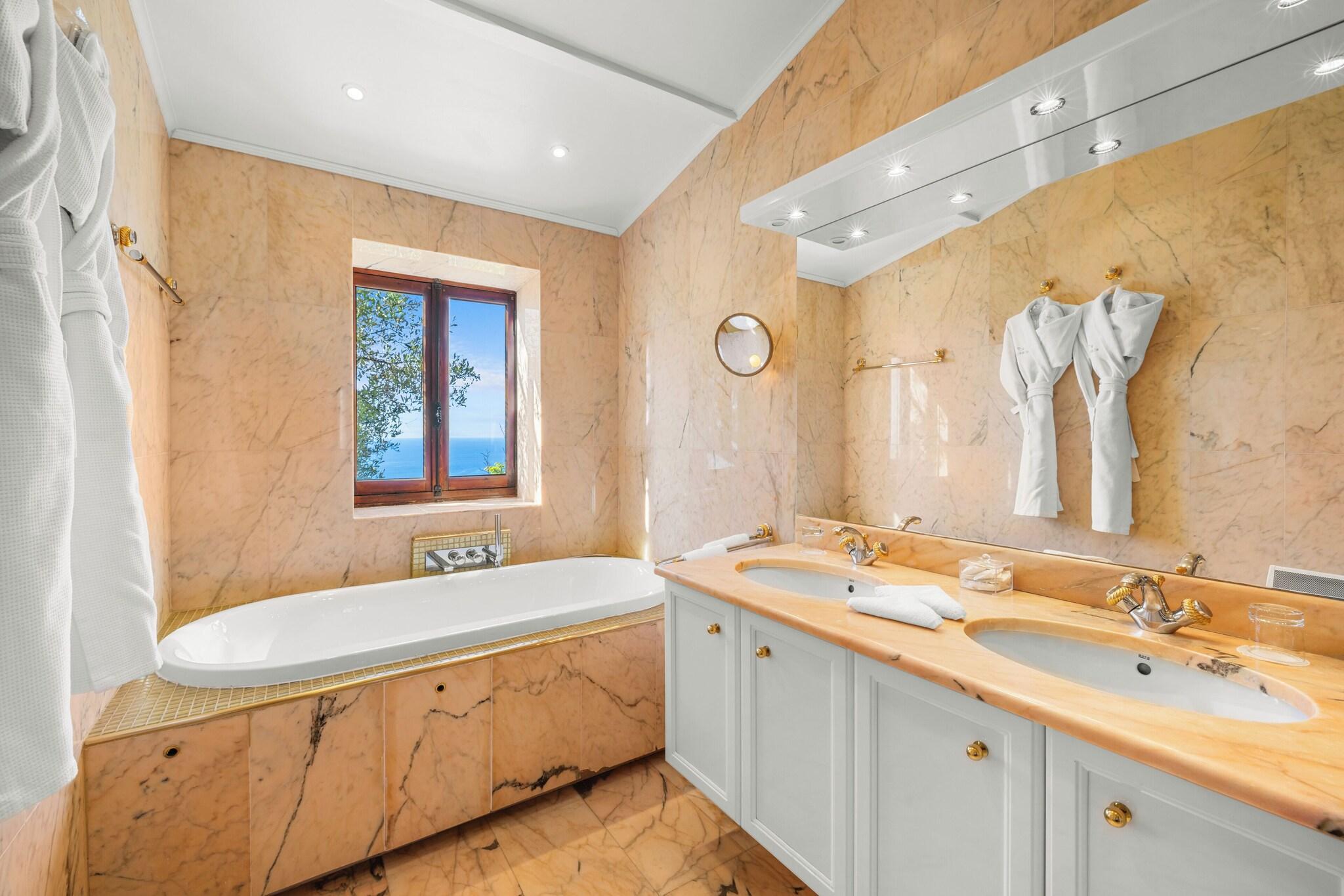 Junior Suite Sea View One Bedroom