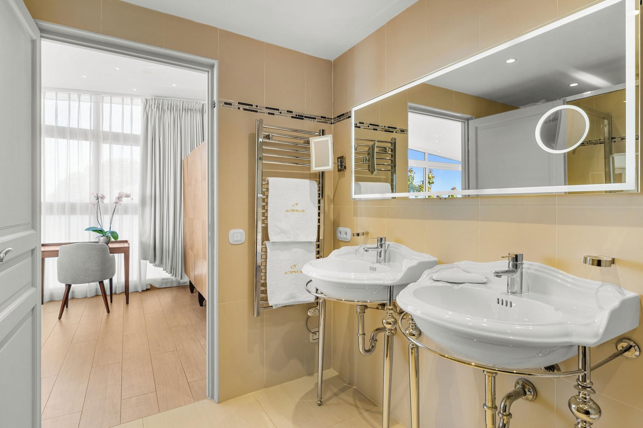 Junior Suite Sea View One Bedroom