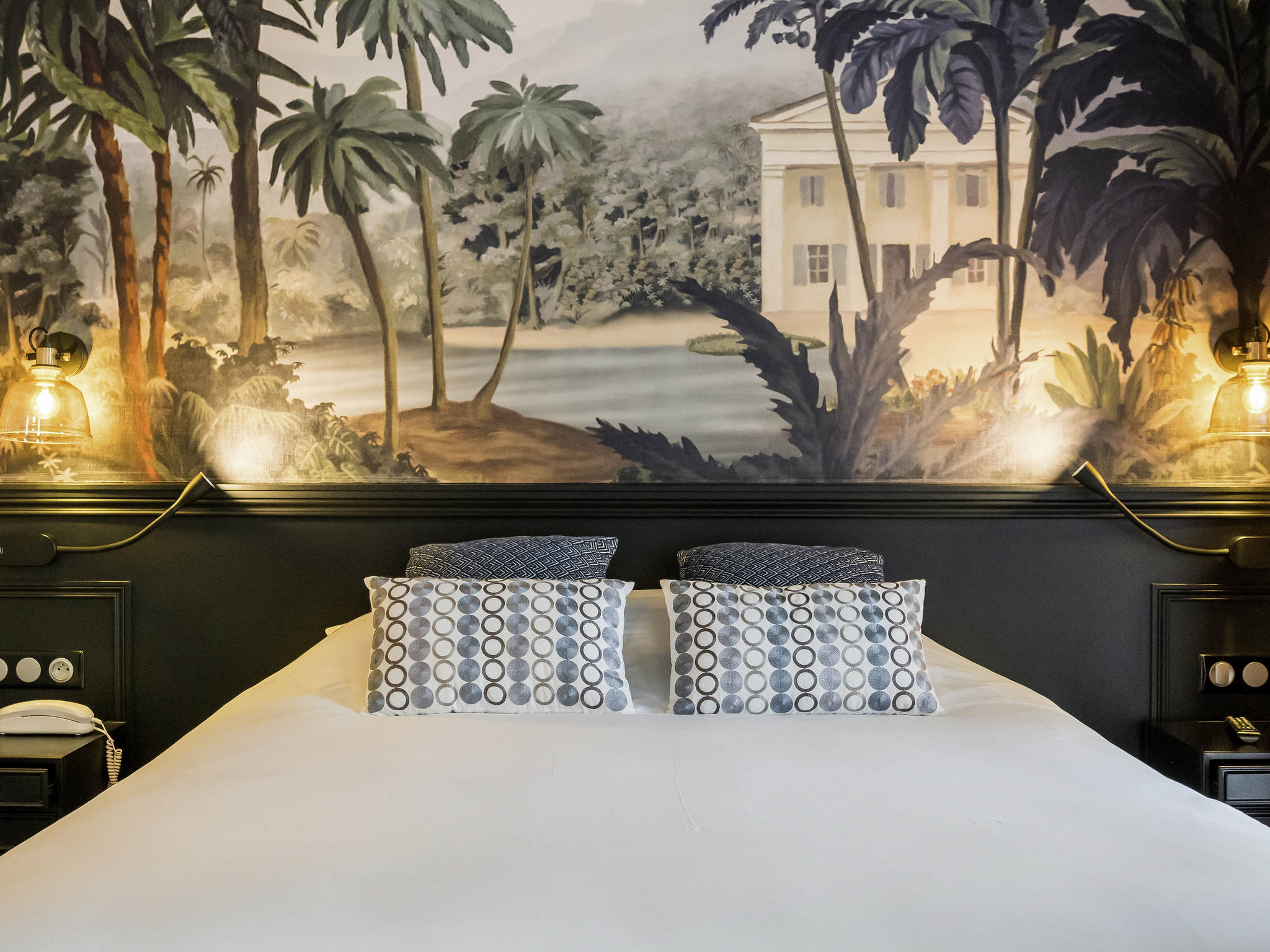 Double King Size Bed