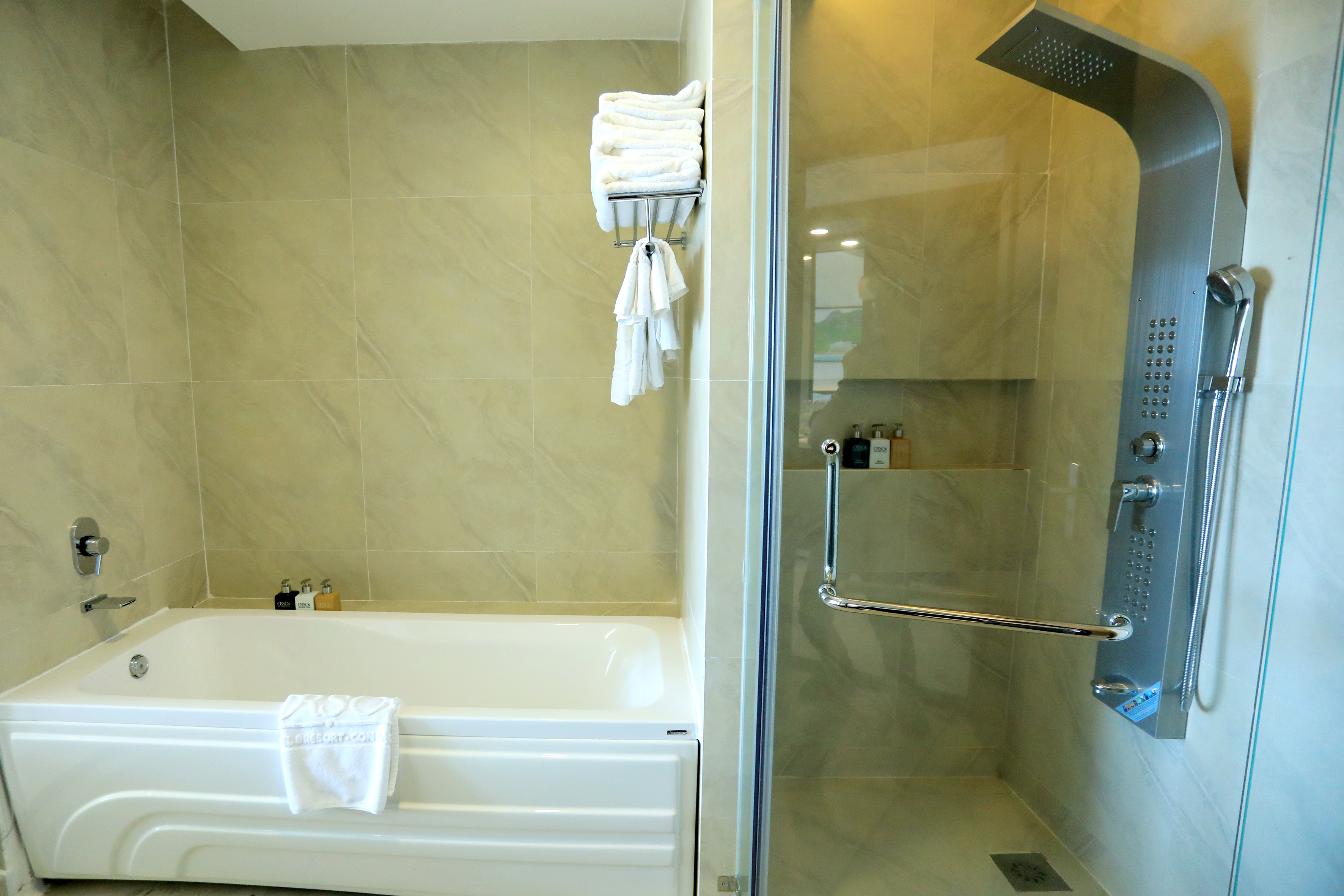 Family Room Ocean View Two Queen Beds