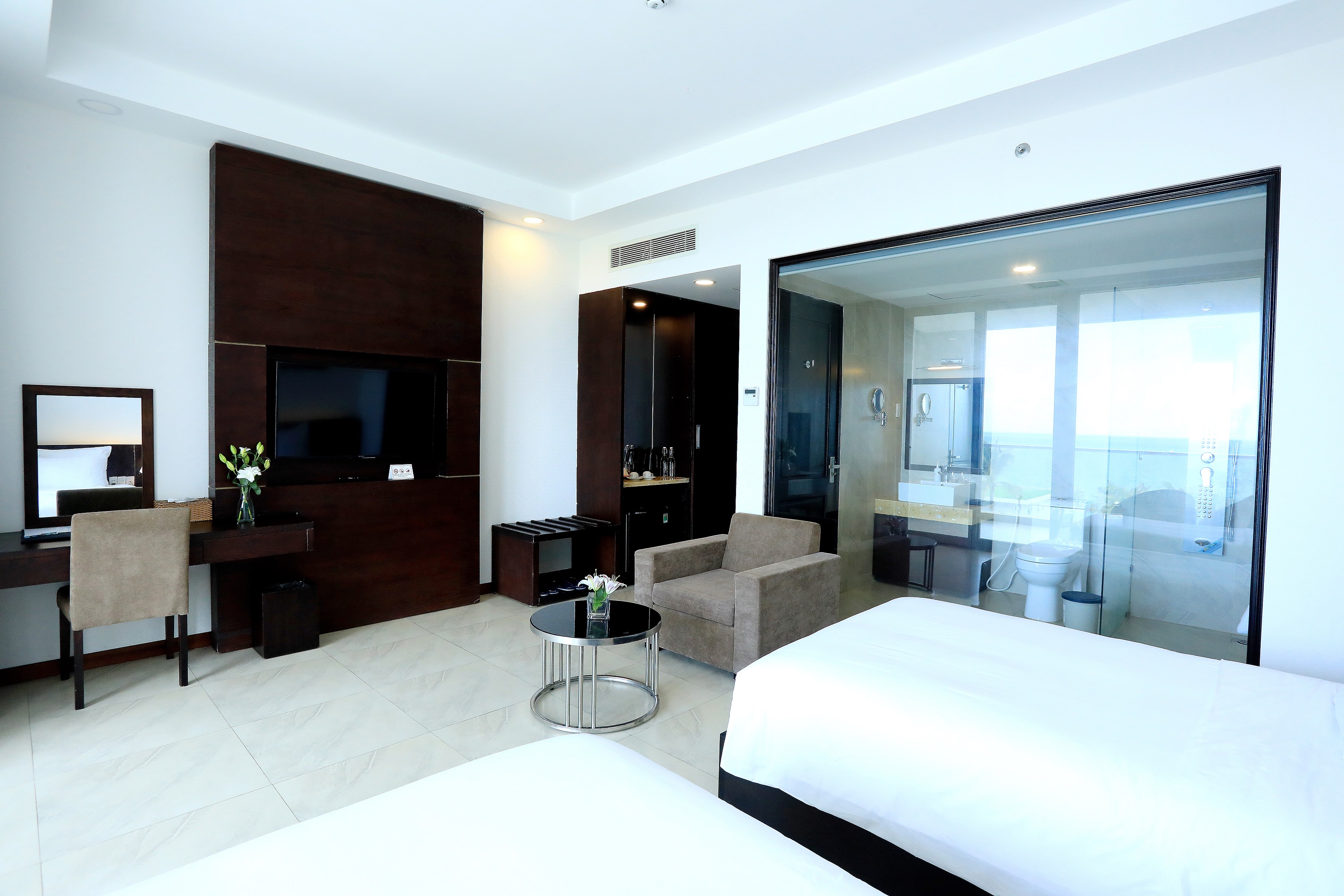 Twin Ocean View with Balcony