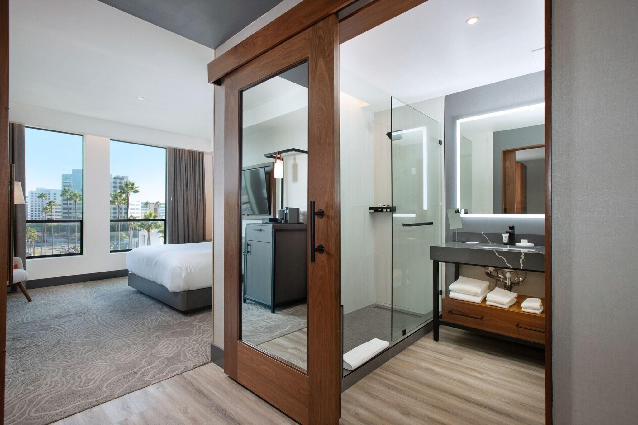 Double King Size Bed