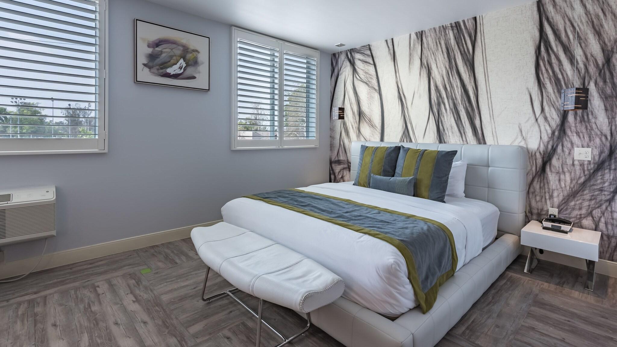 Double Accessible King Size Bed