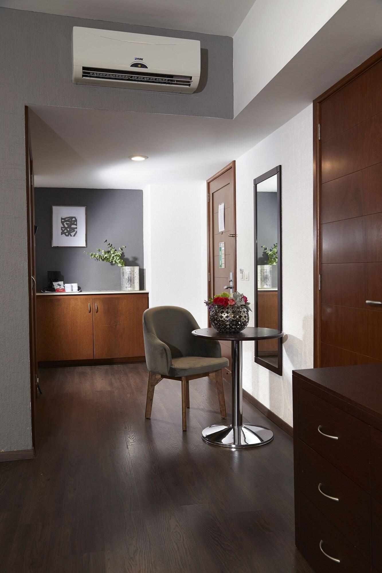 Suite Executive King Bed