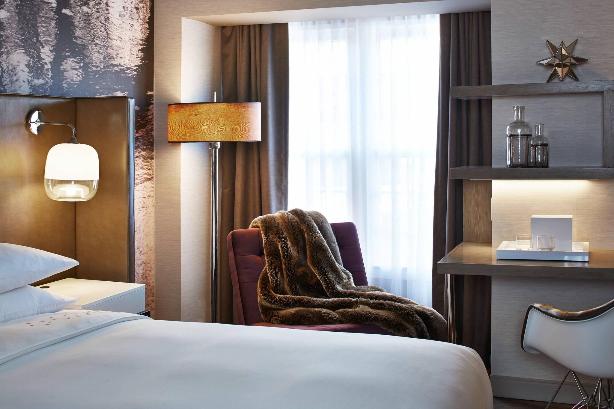 Double King Size Bed