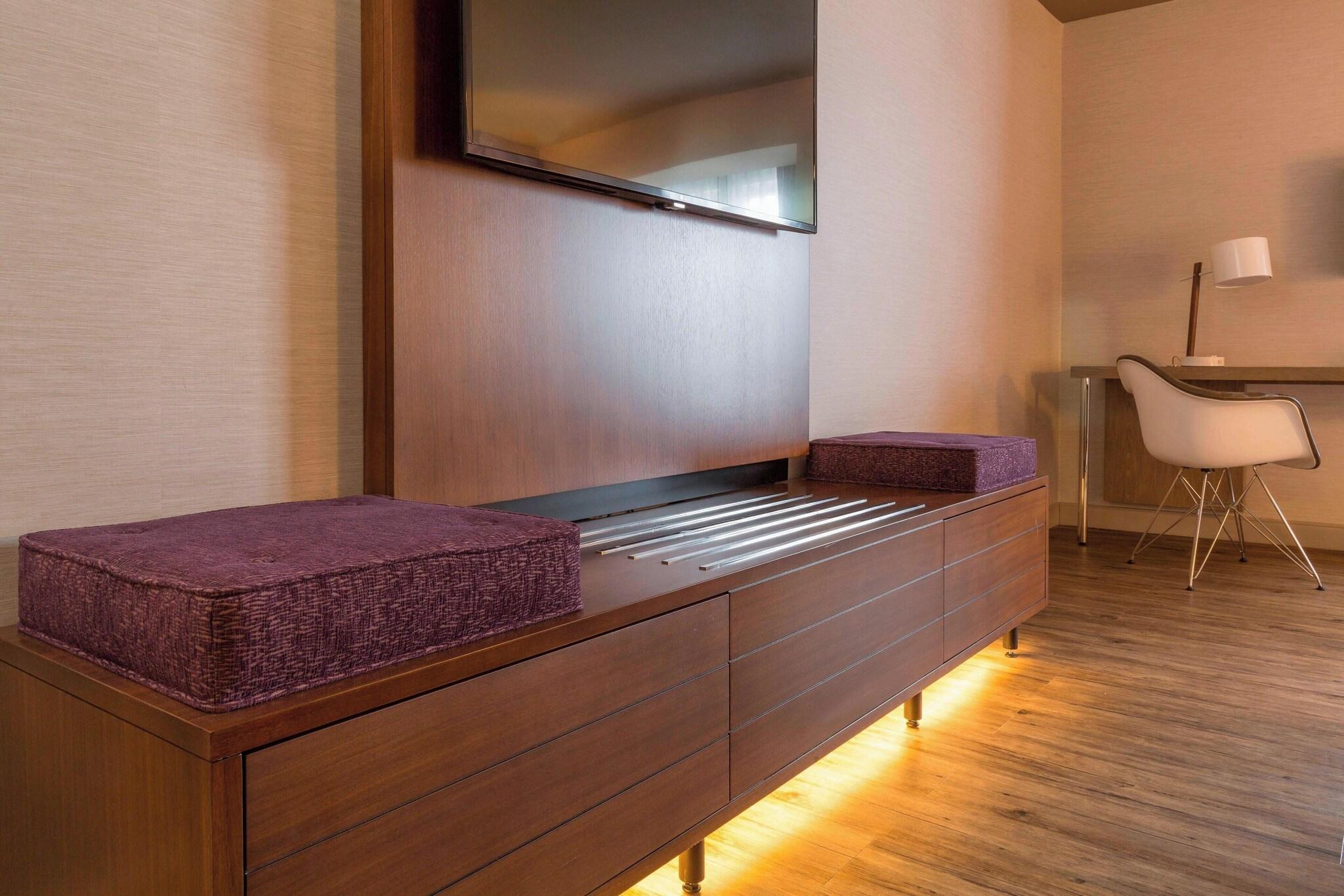 Double King Size Bed