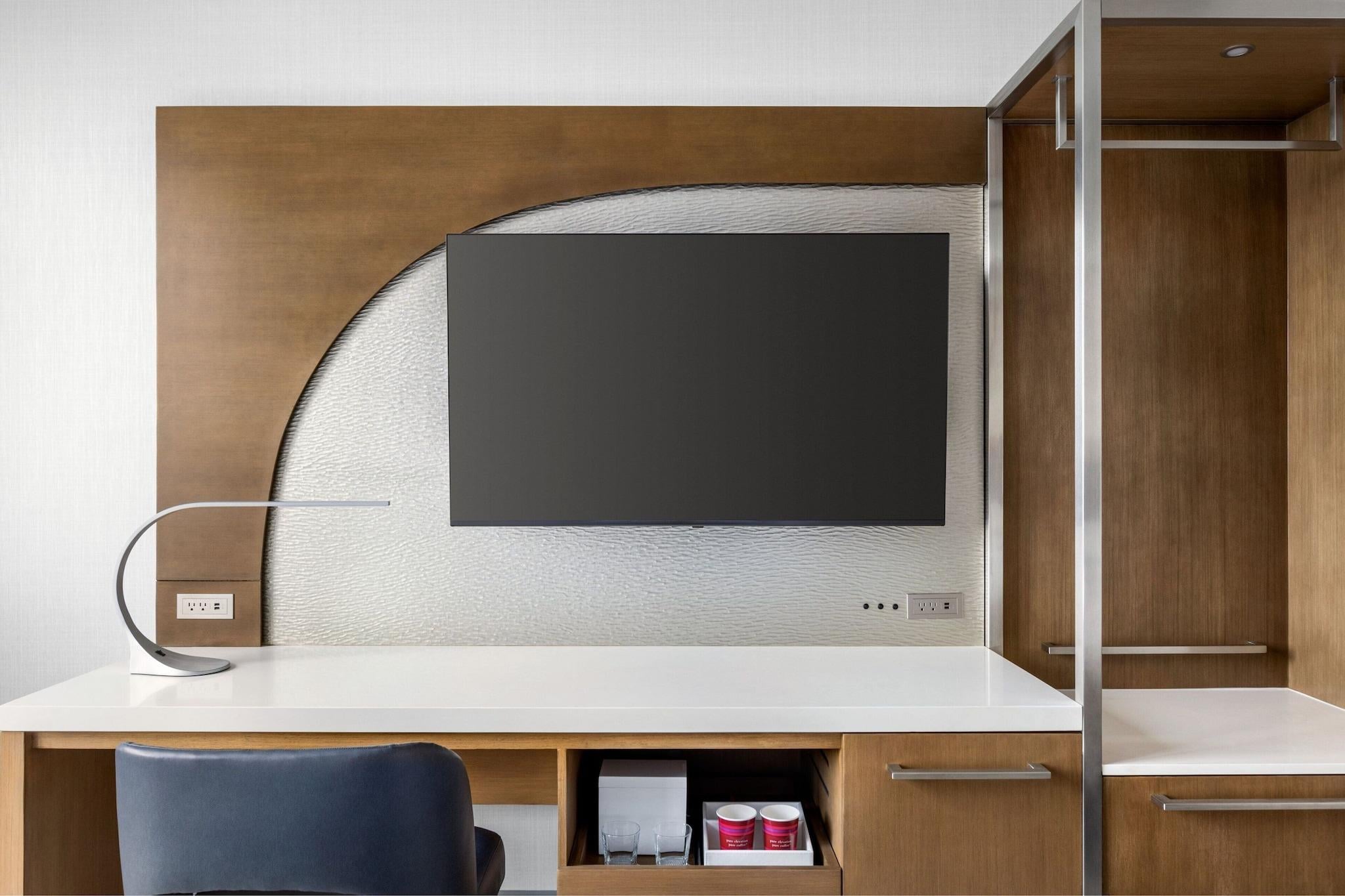 Double Accessible King Size Bed