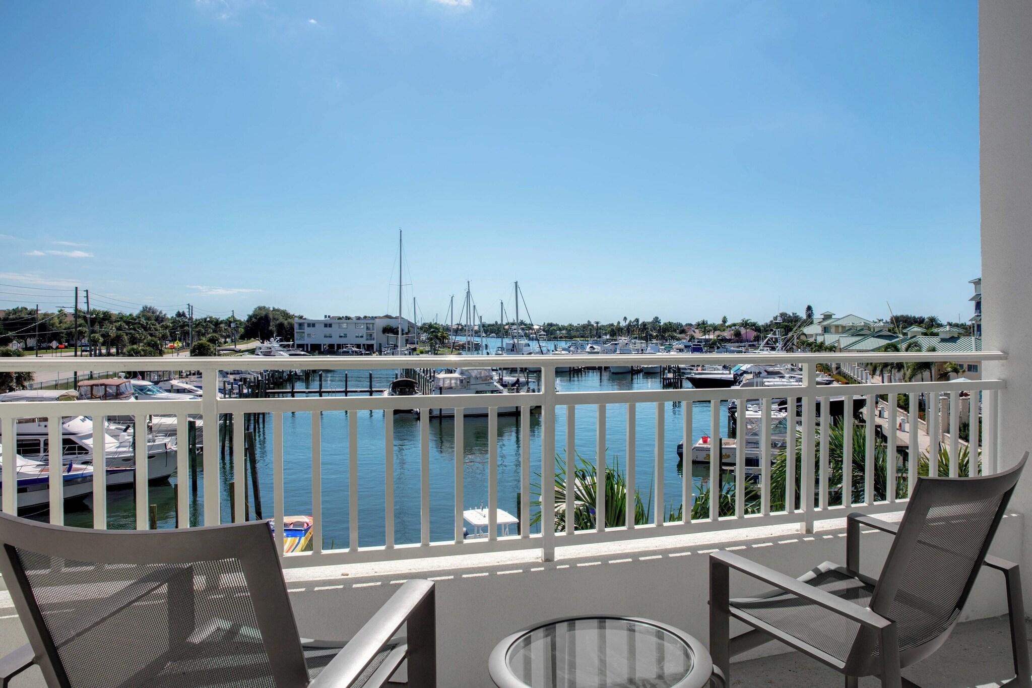 Suite Bay View King Bed