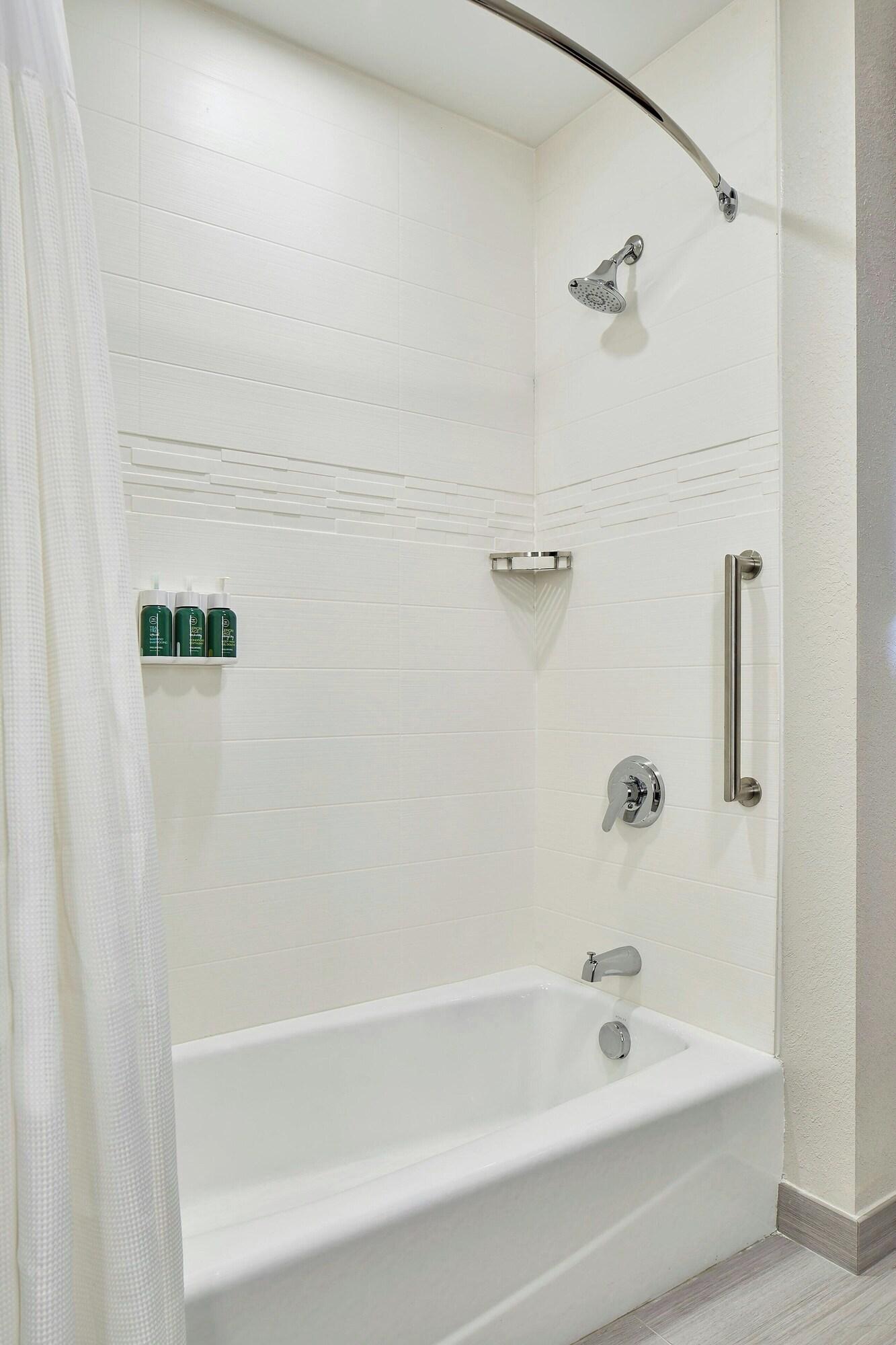 Suite Bay View King Bed