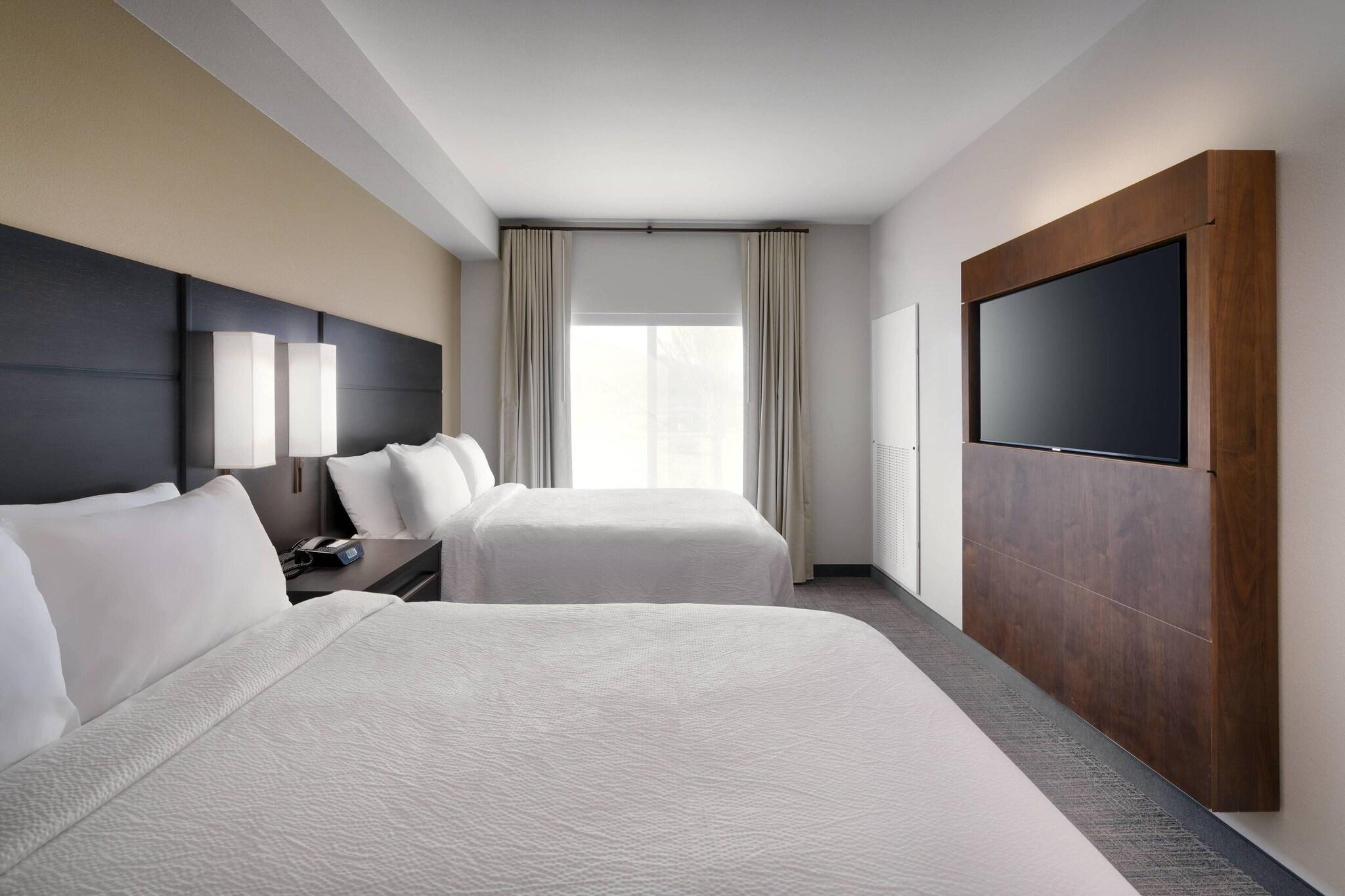 Suite Two Queen Beds One Bedroom