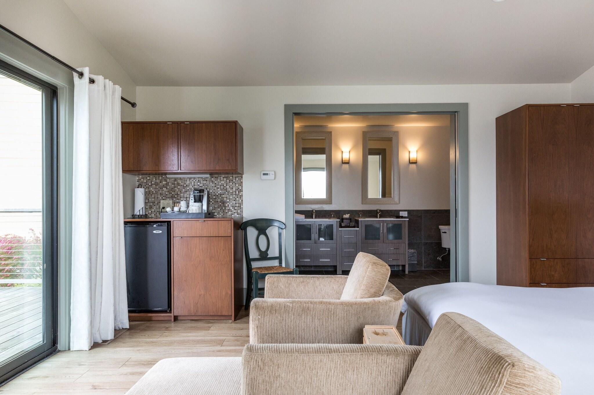 Double Ocean View King Bed