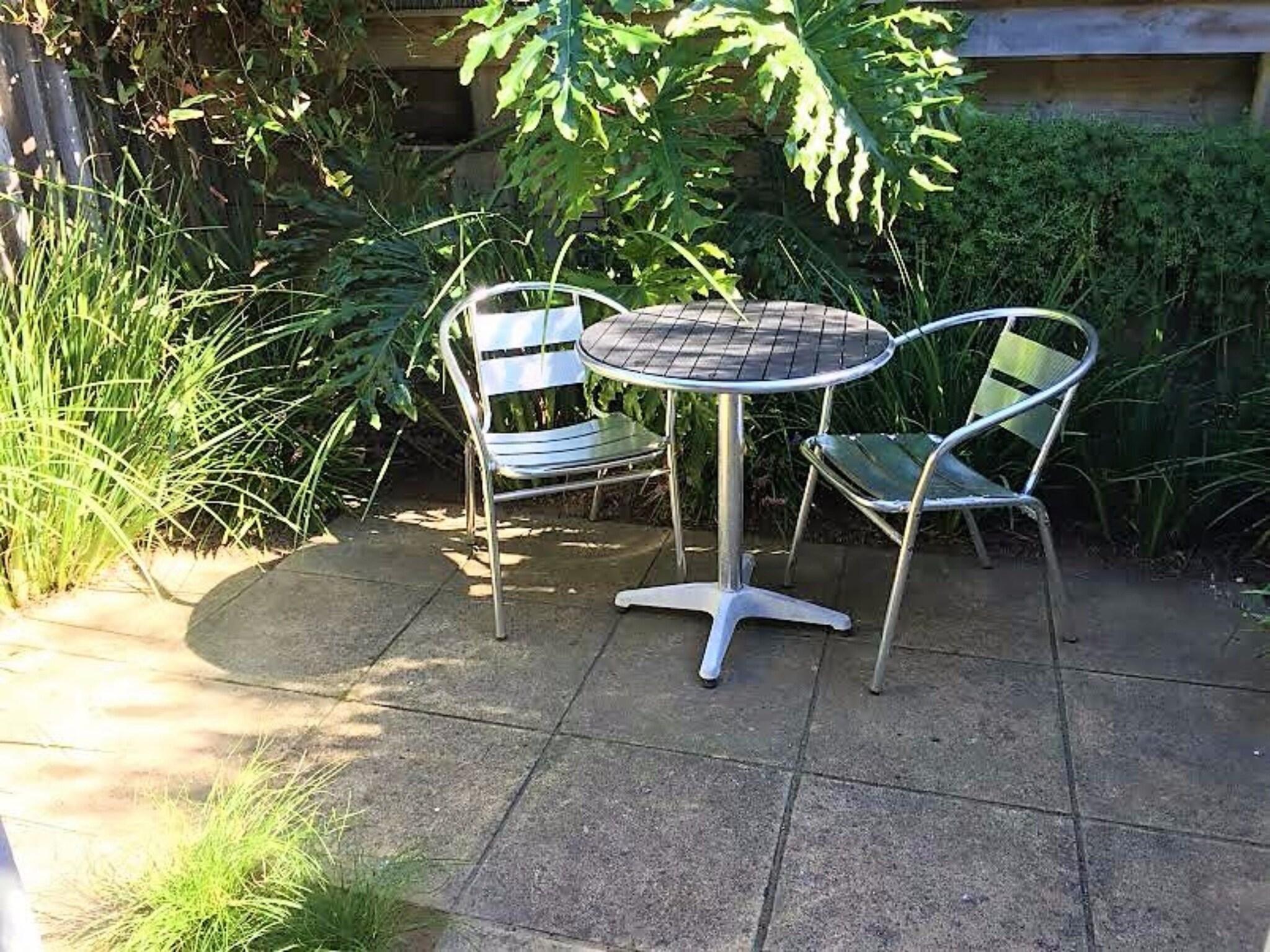 Apartment King Size Bed