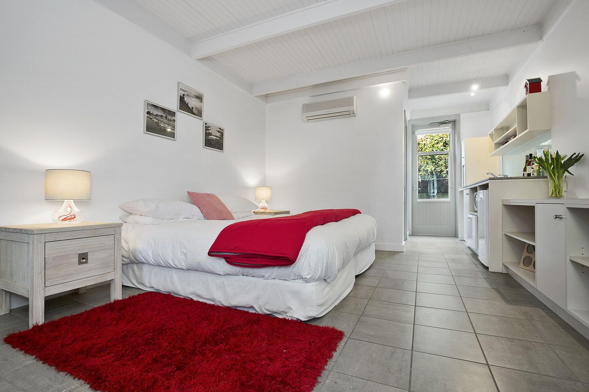 Studio King Size Bed