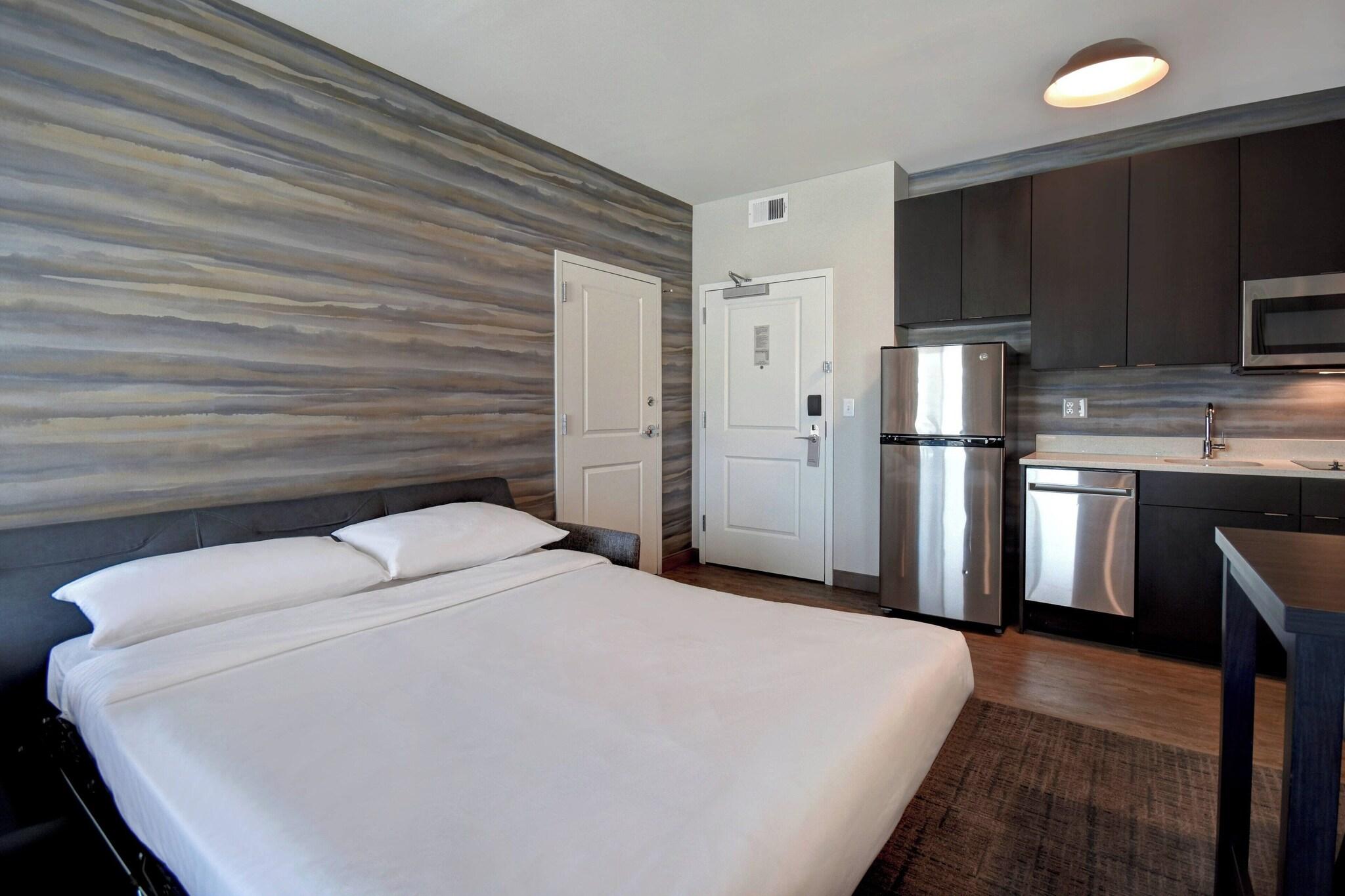 Studio King Size Bed