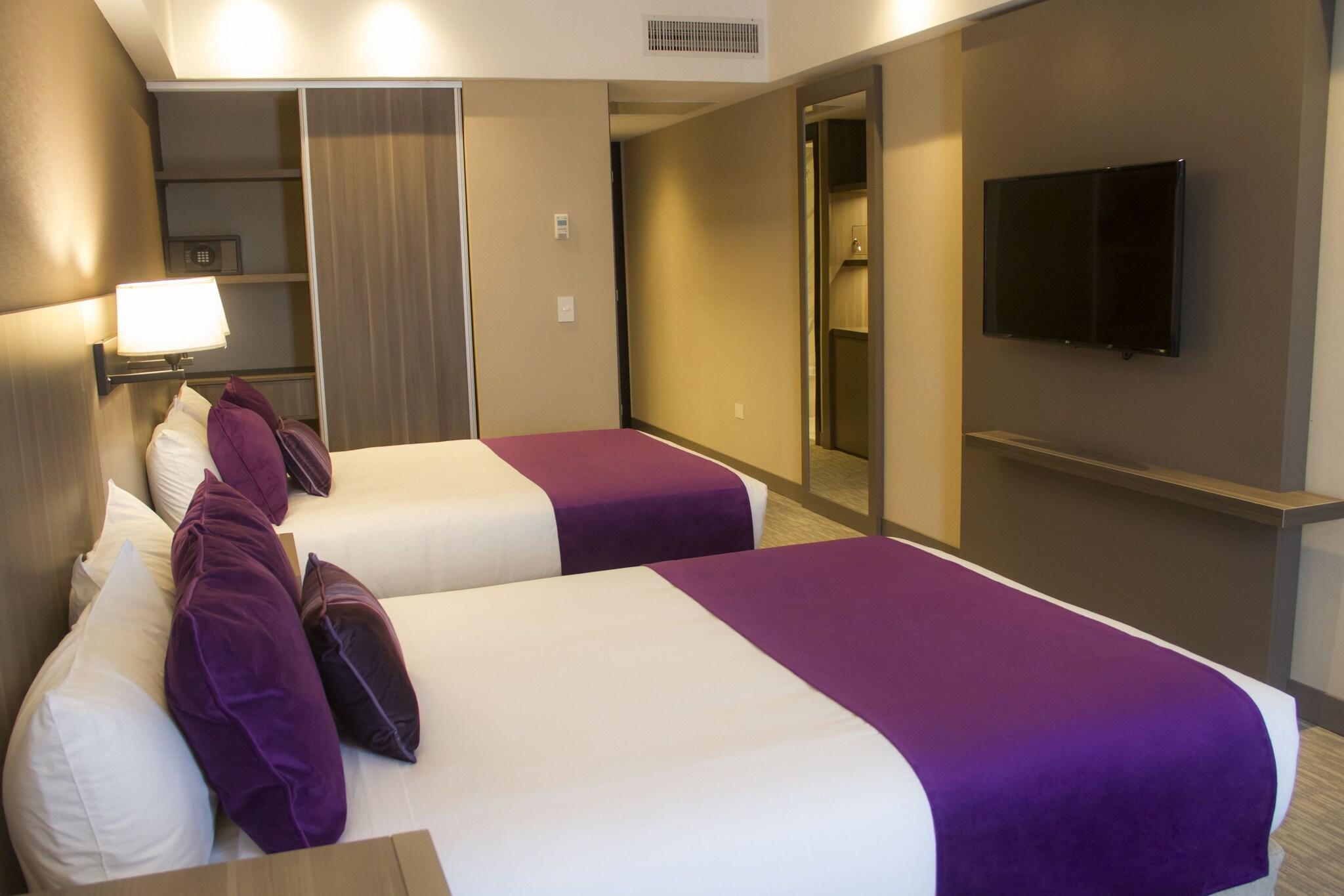 Quadruple Two Double Beds