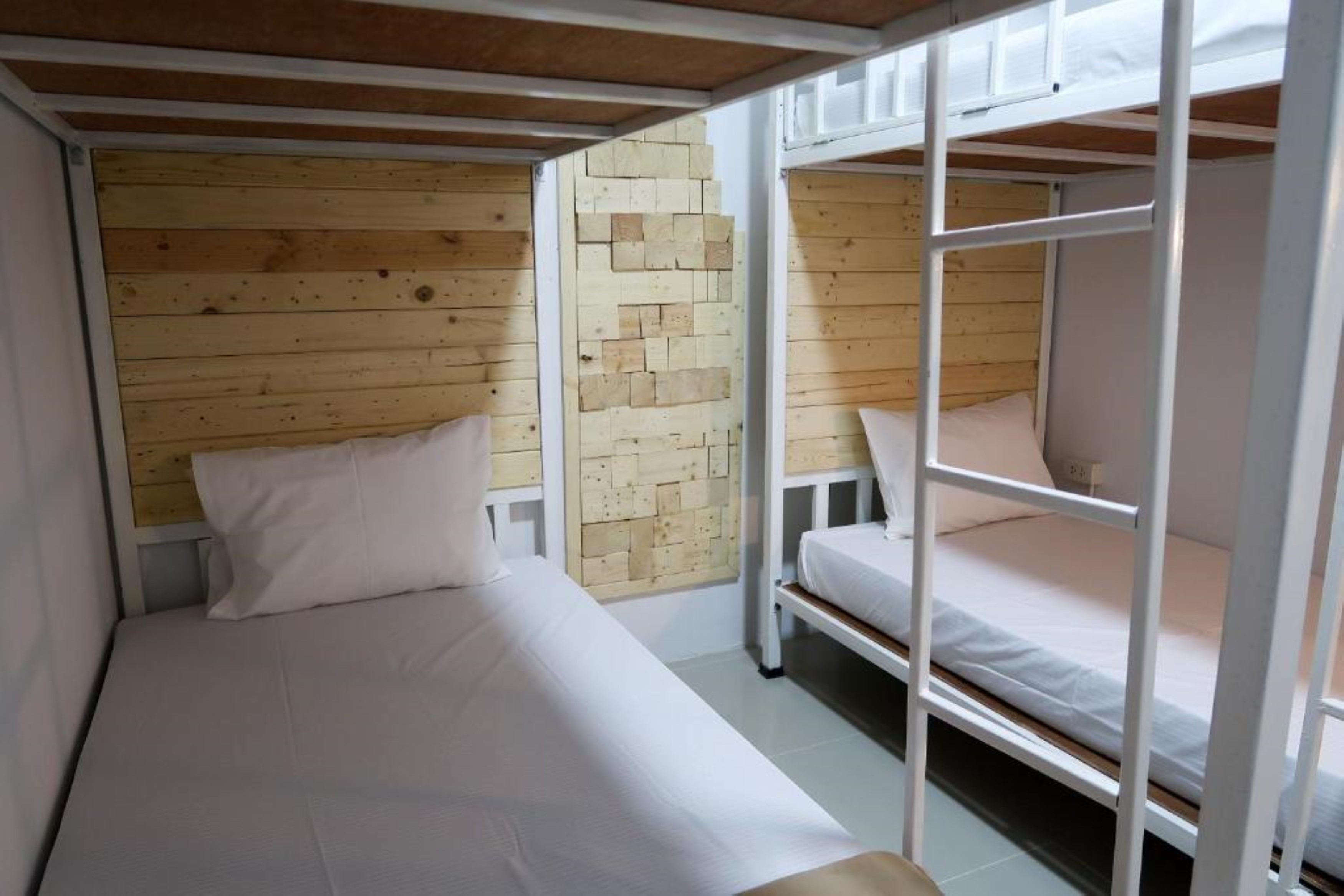 Bed in Dormitory Bunk Bed