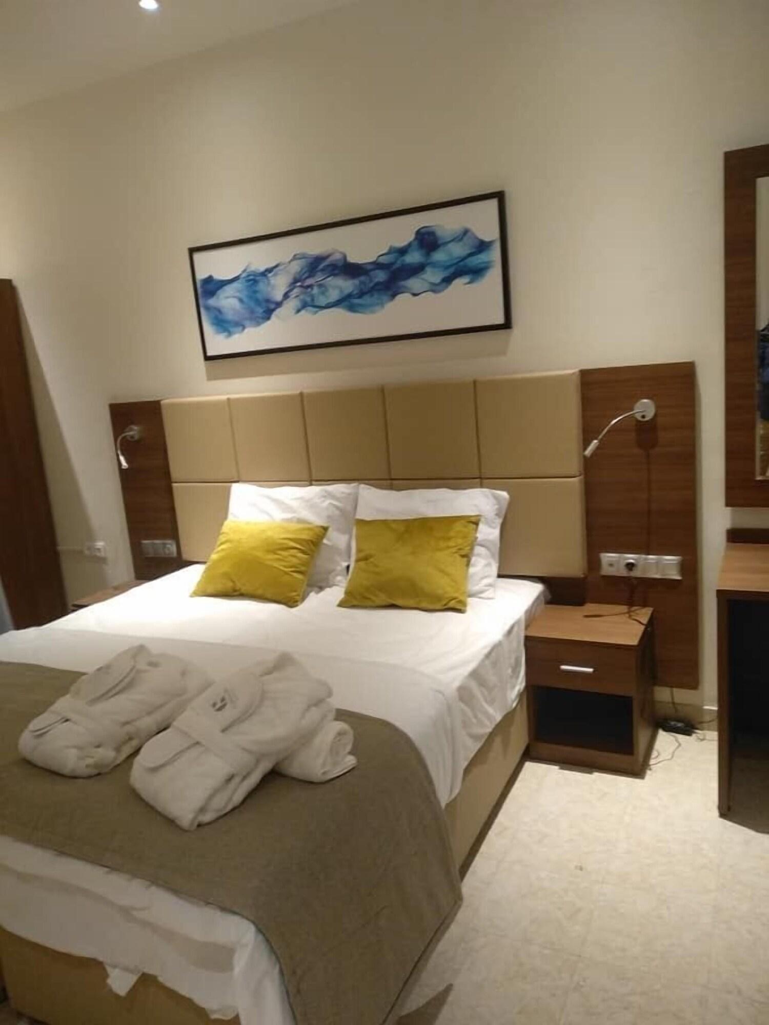 Double King Size Bed