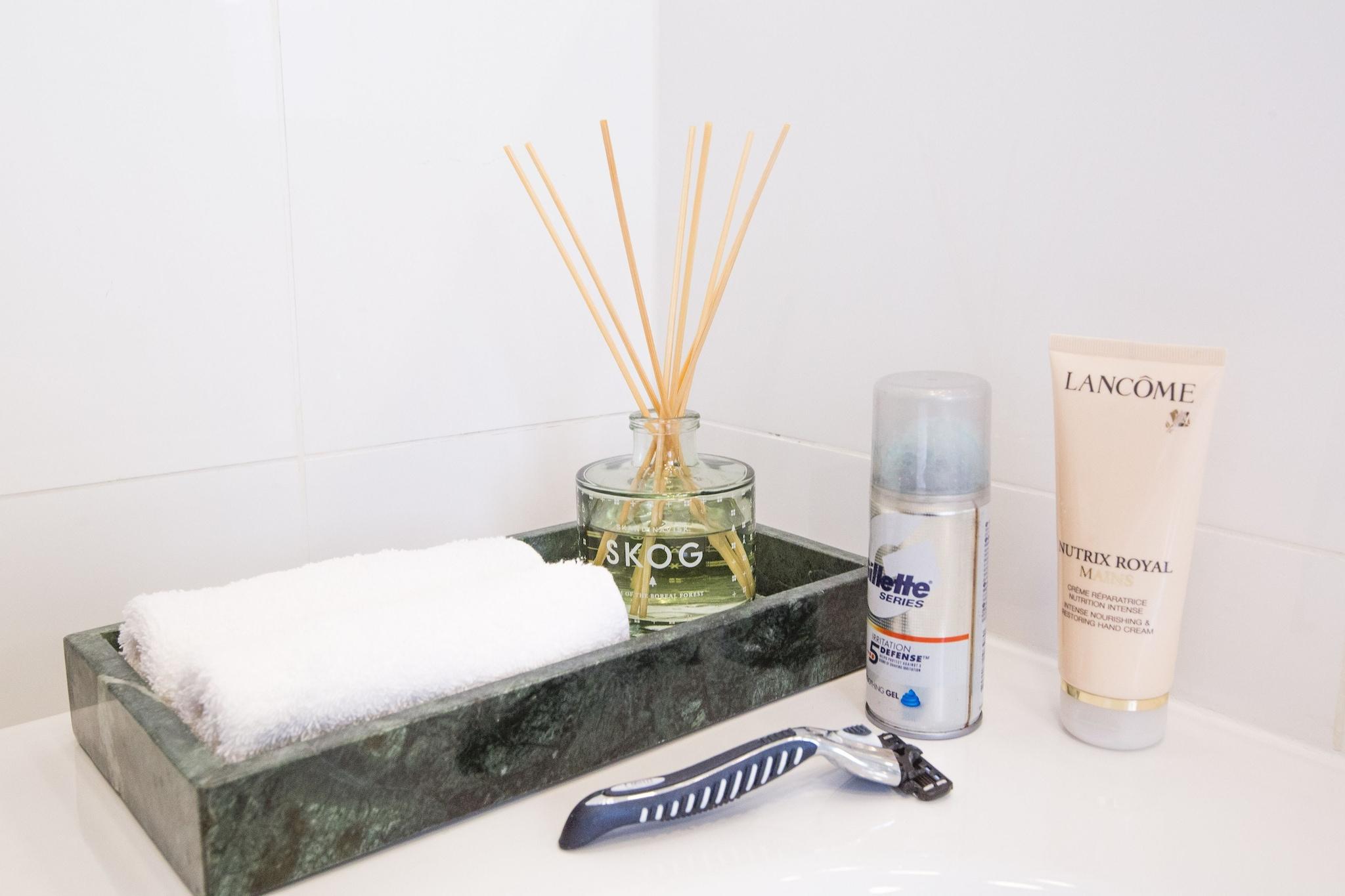 Double Deluxe King Bed