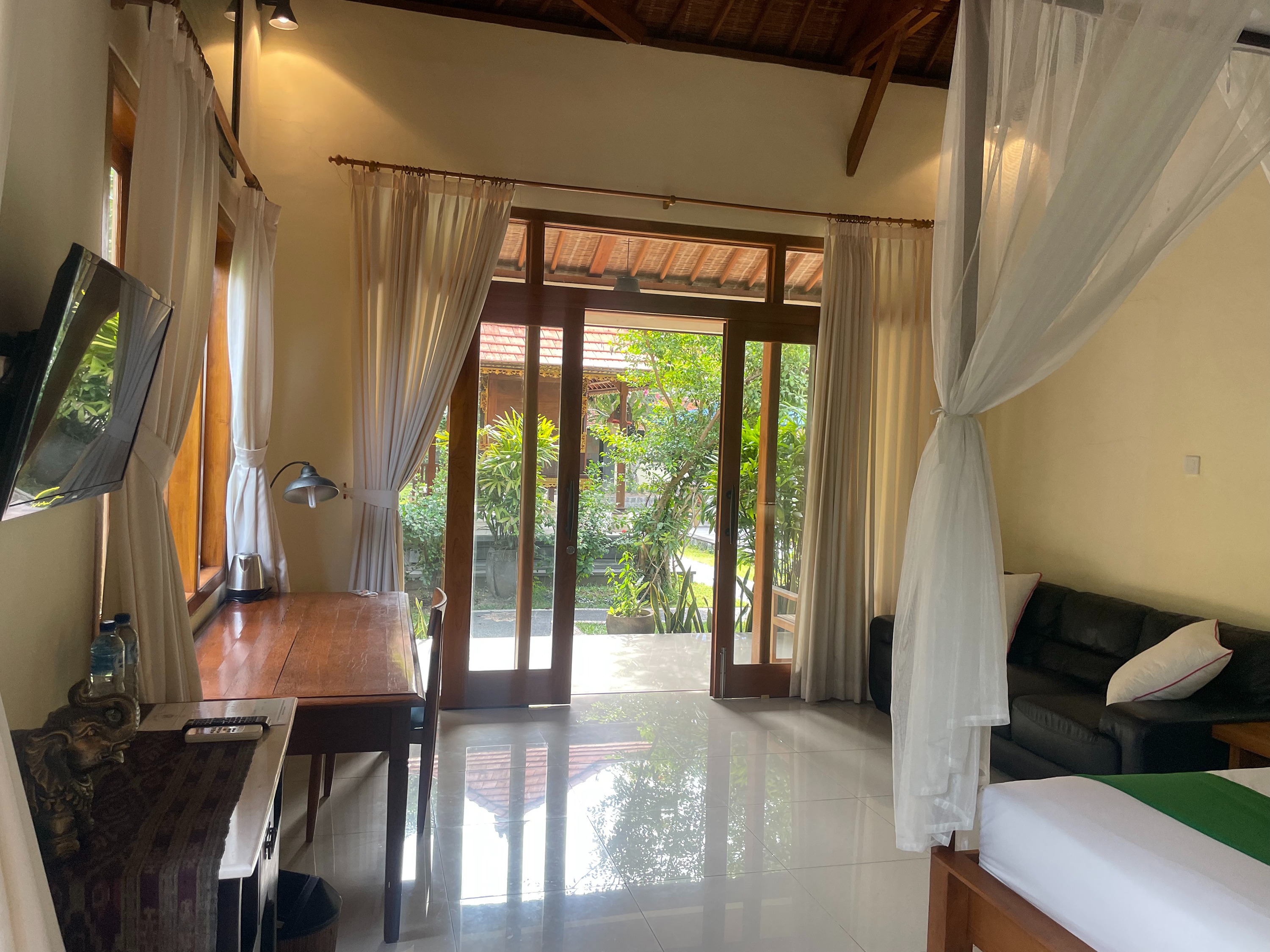 Double Deluxe King Bed