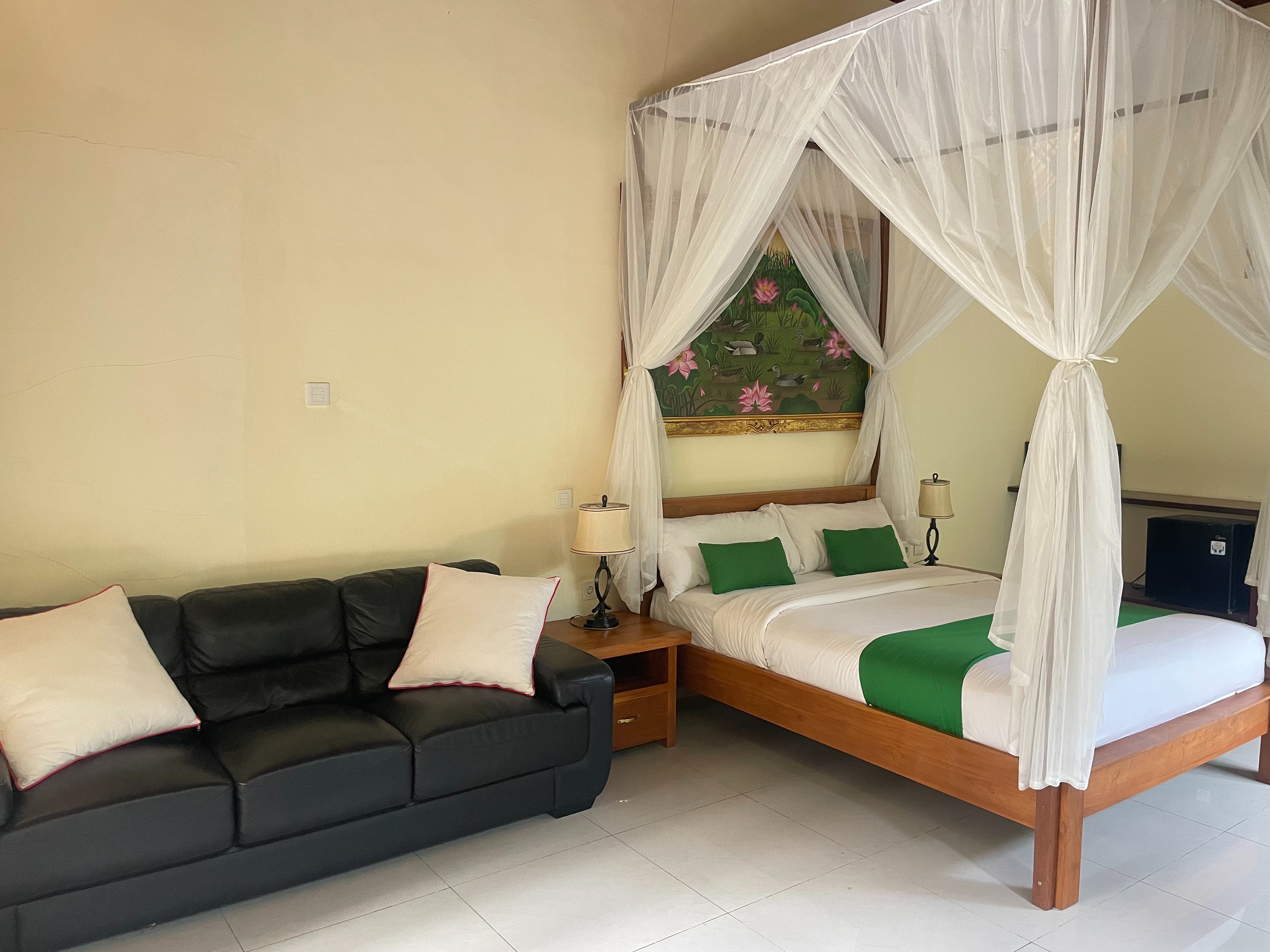 Double Deluxe King Bed