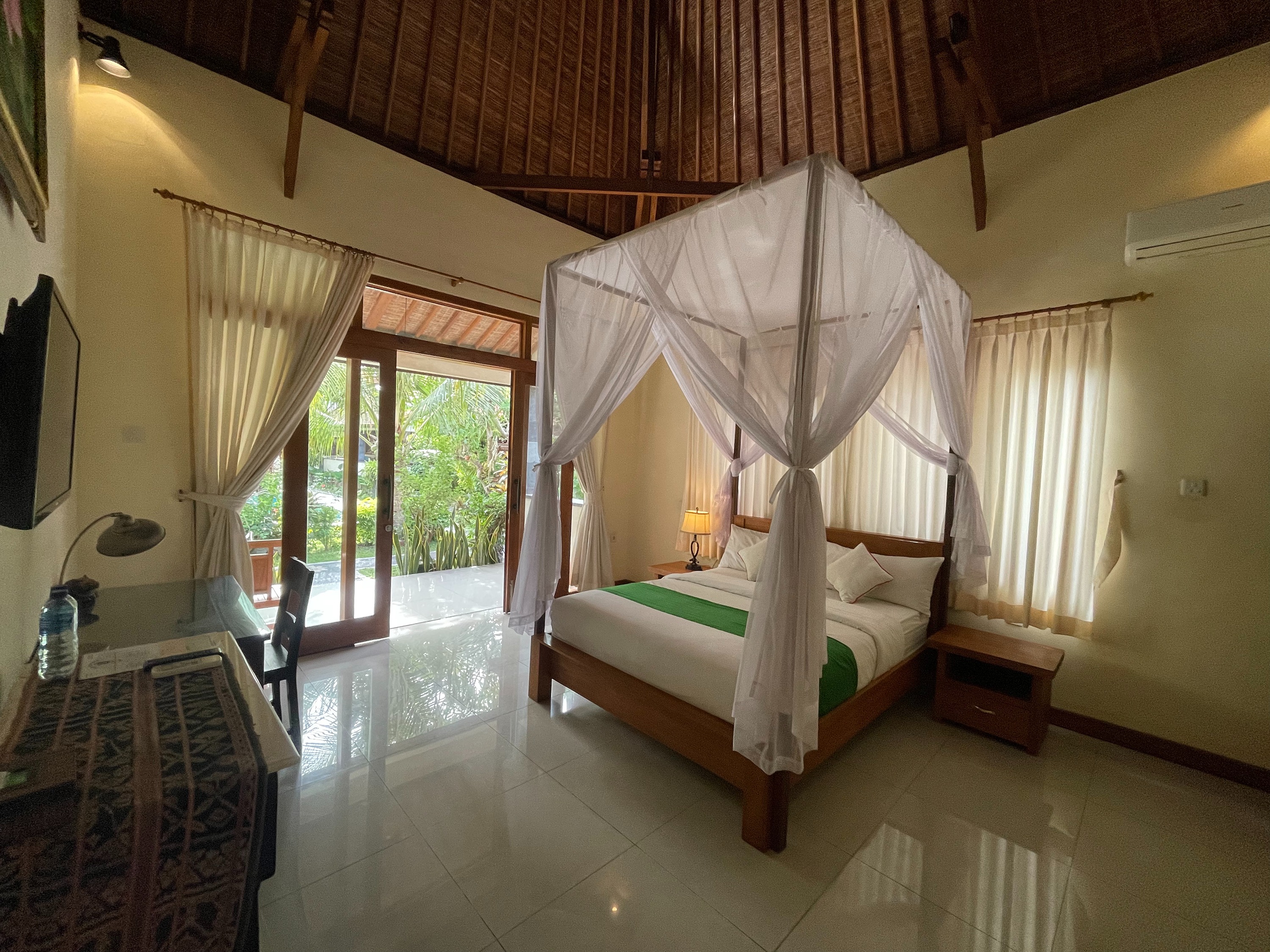 Double Superior Pool View