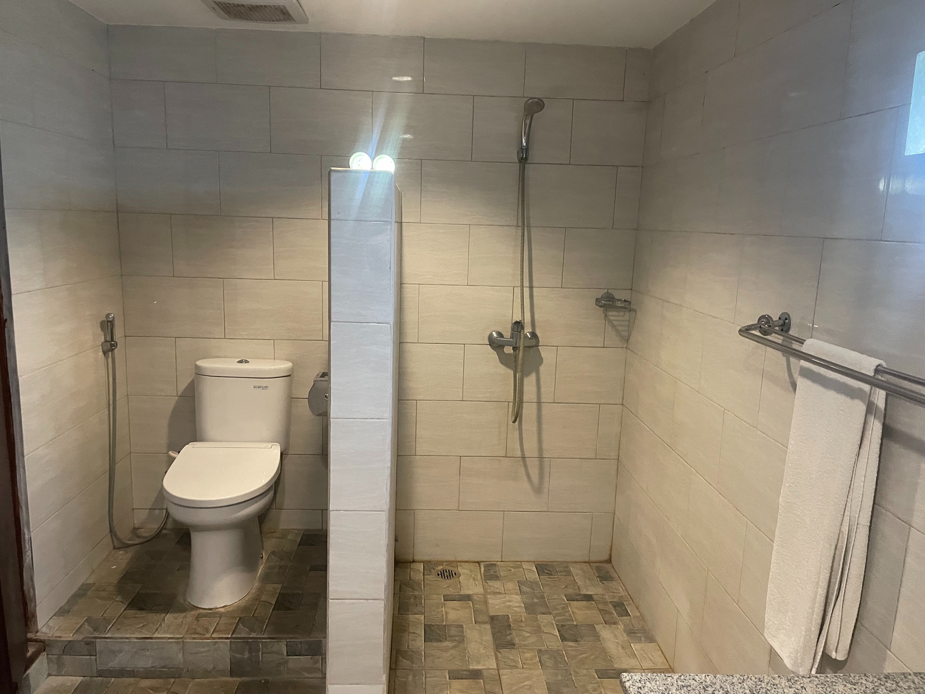 Twin Superior Pool View