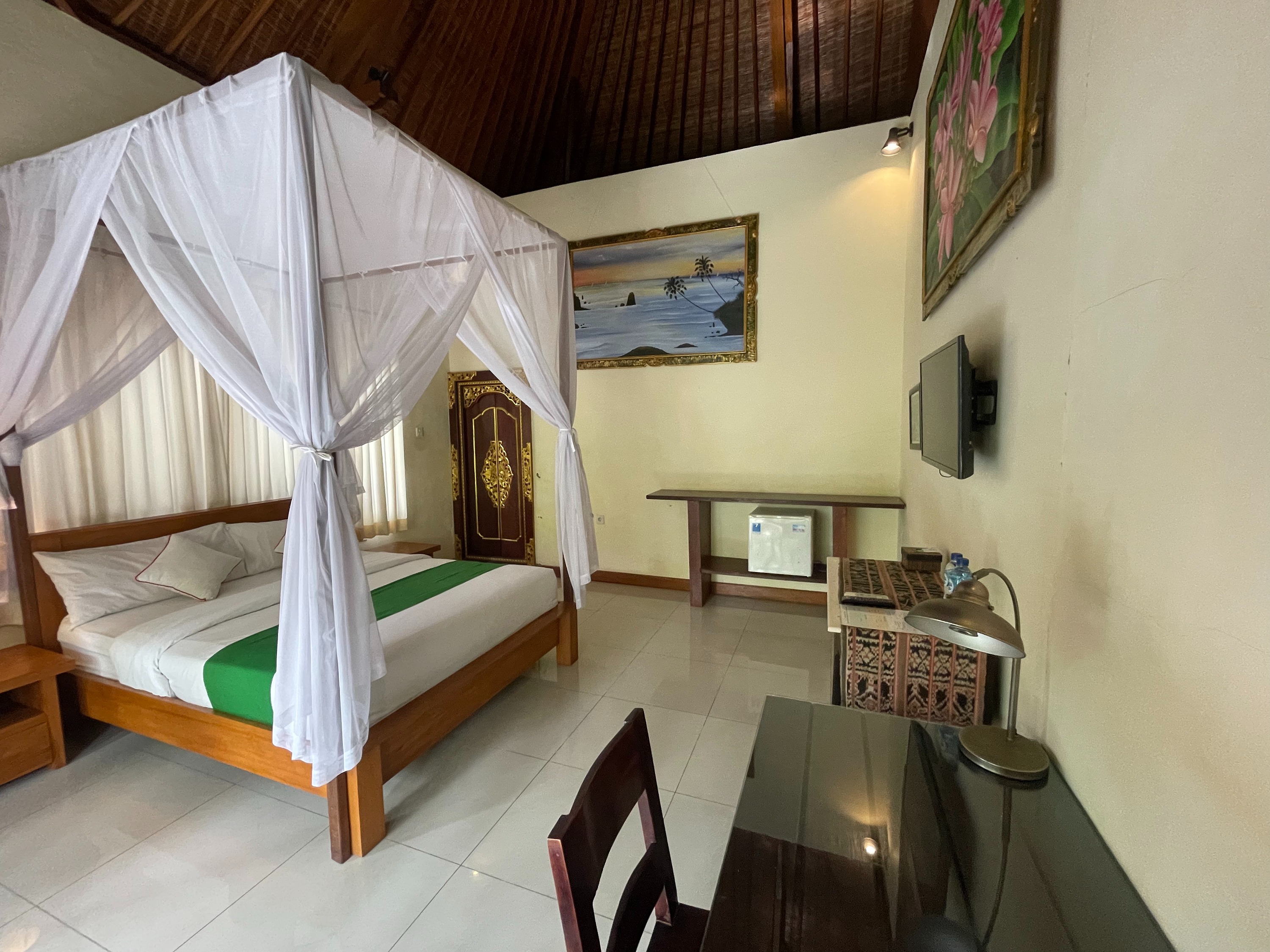 Twin Superior Pool View