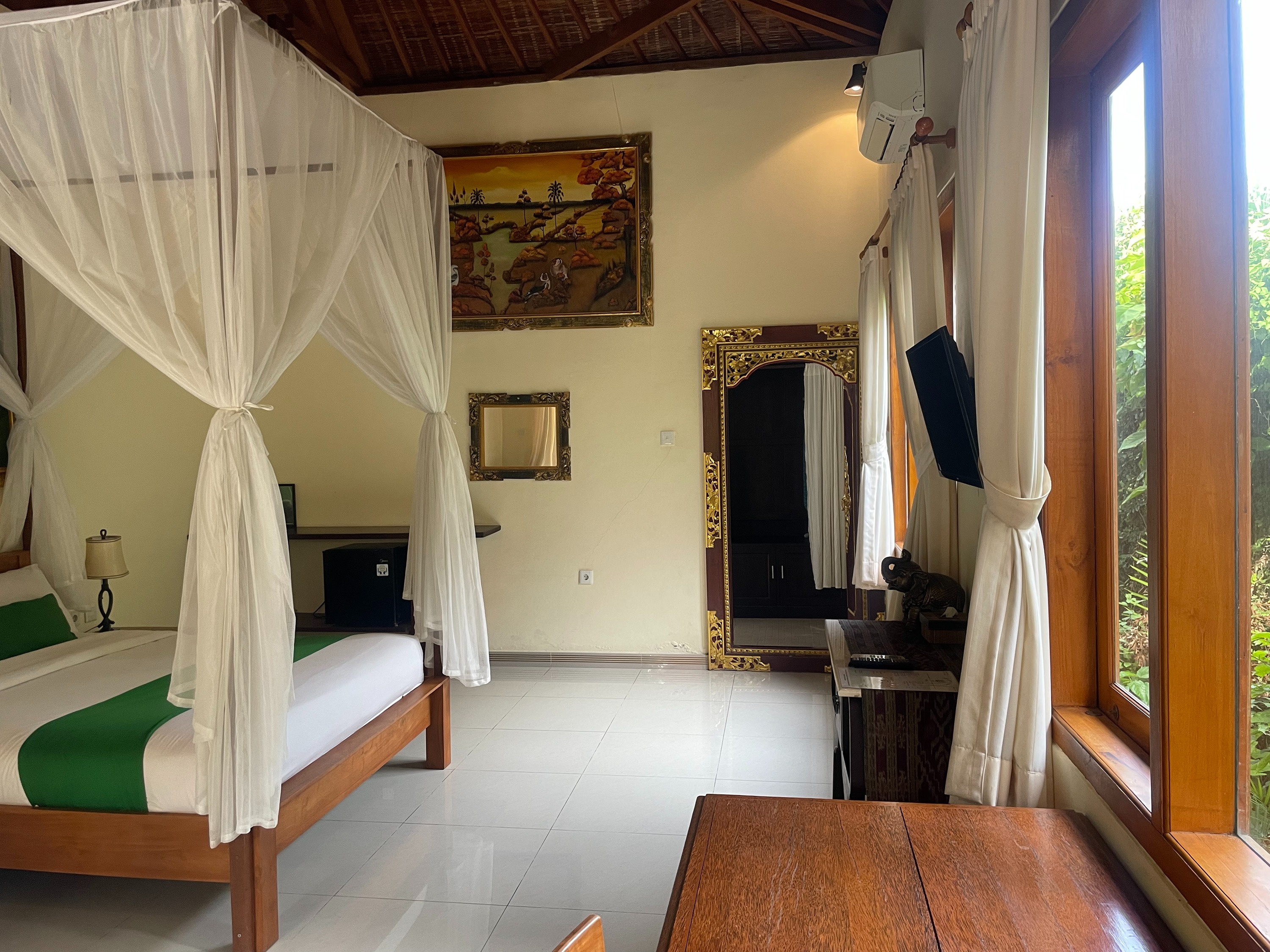 Double Deluxe King Bed