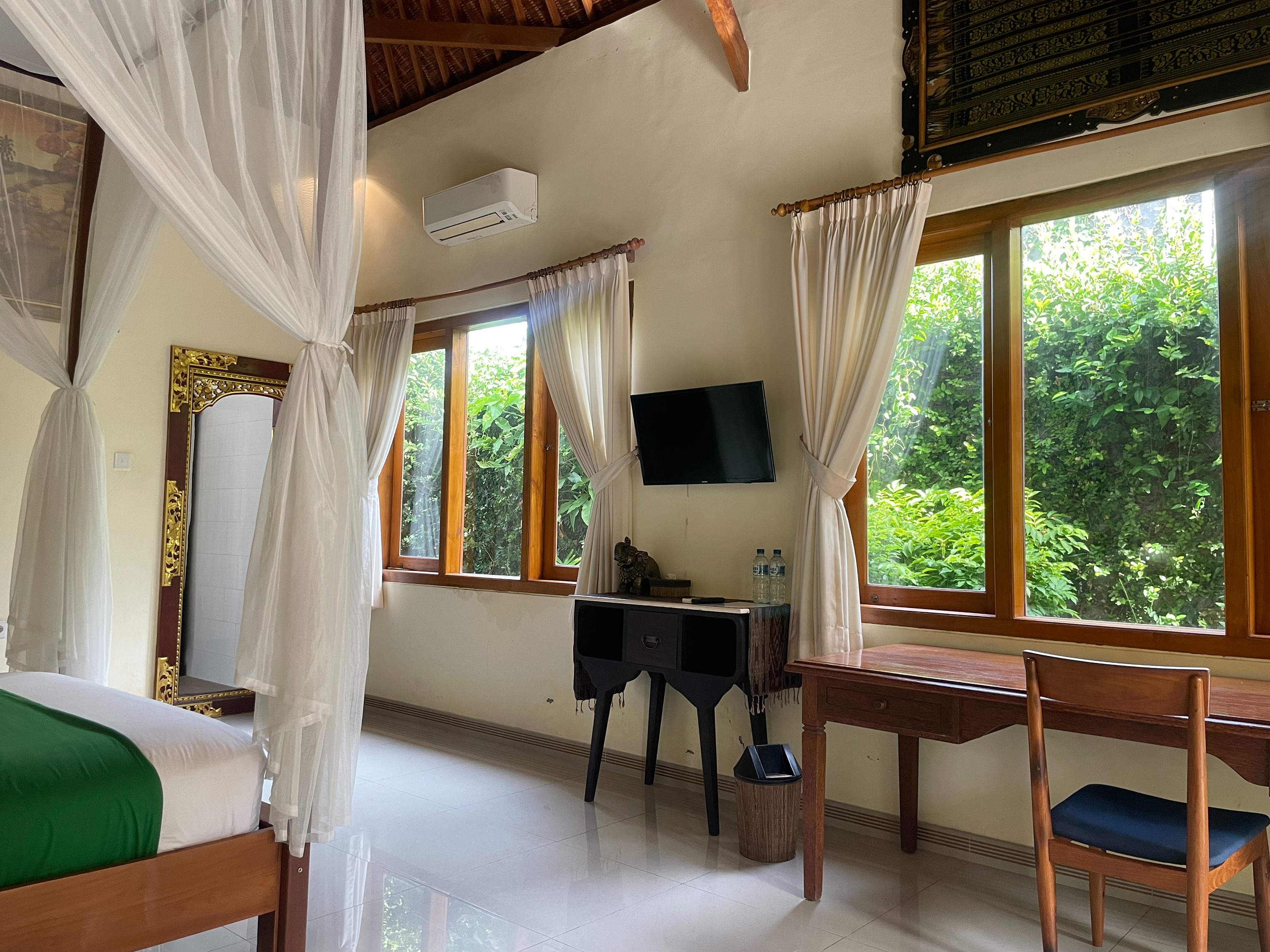 Double Deluxe King Bed