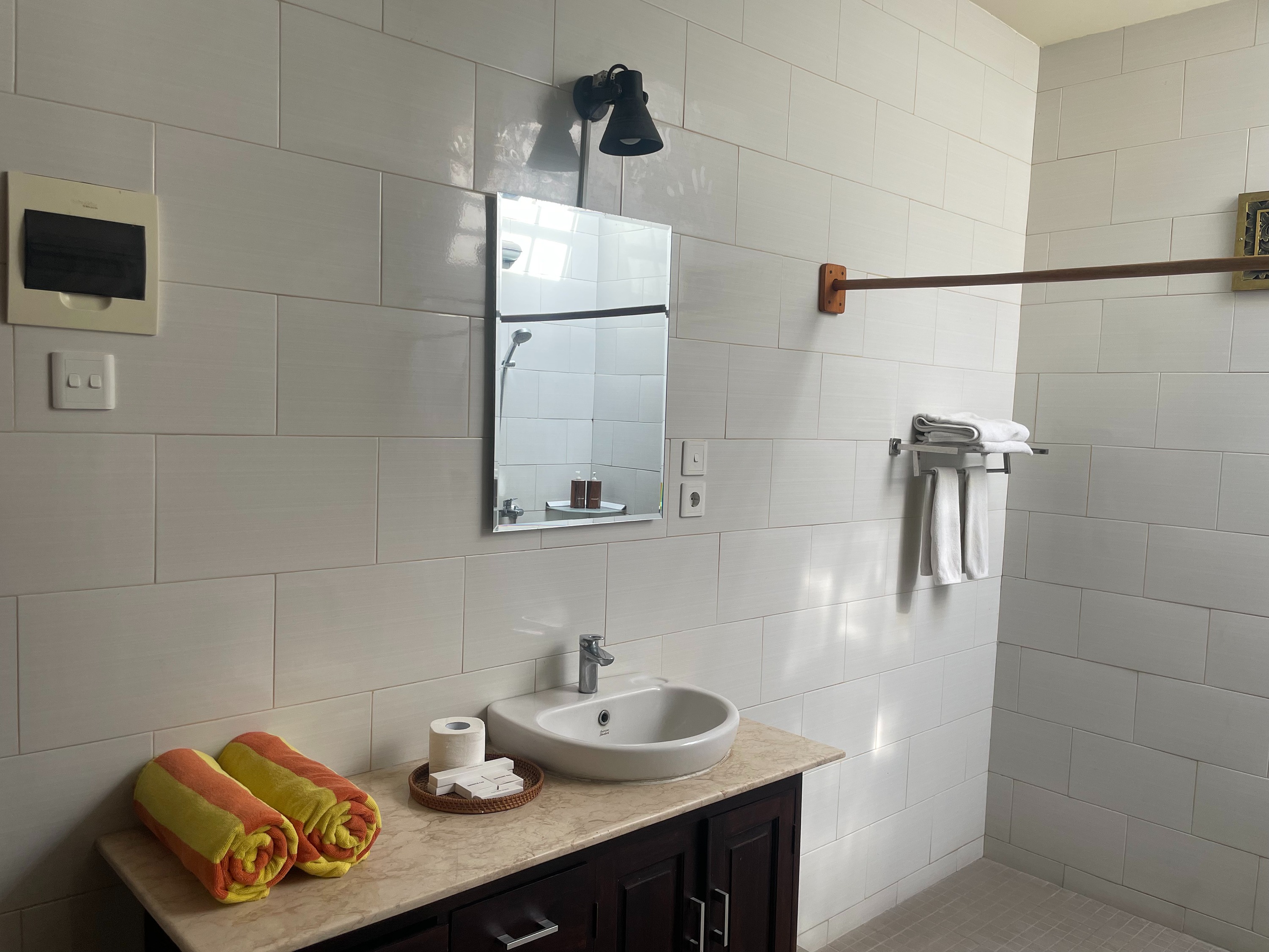 Double Deluxe King Bed