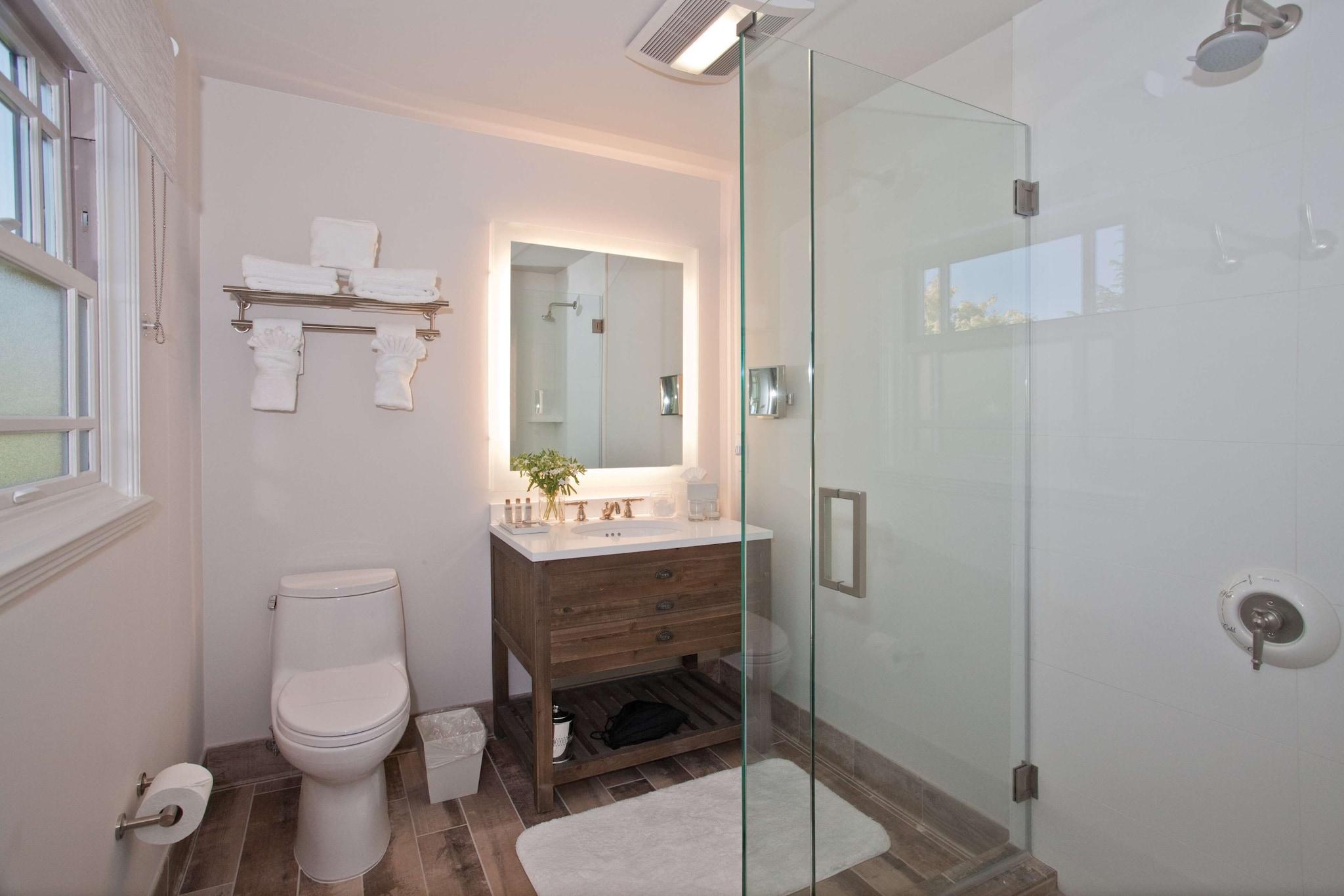 Double Deluxe with Views