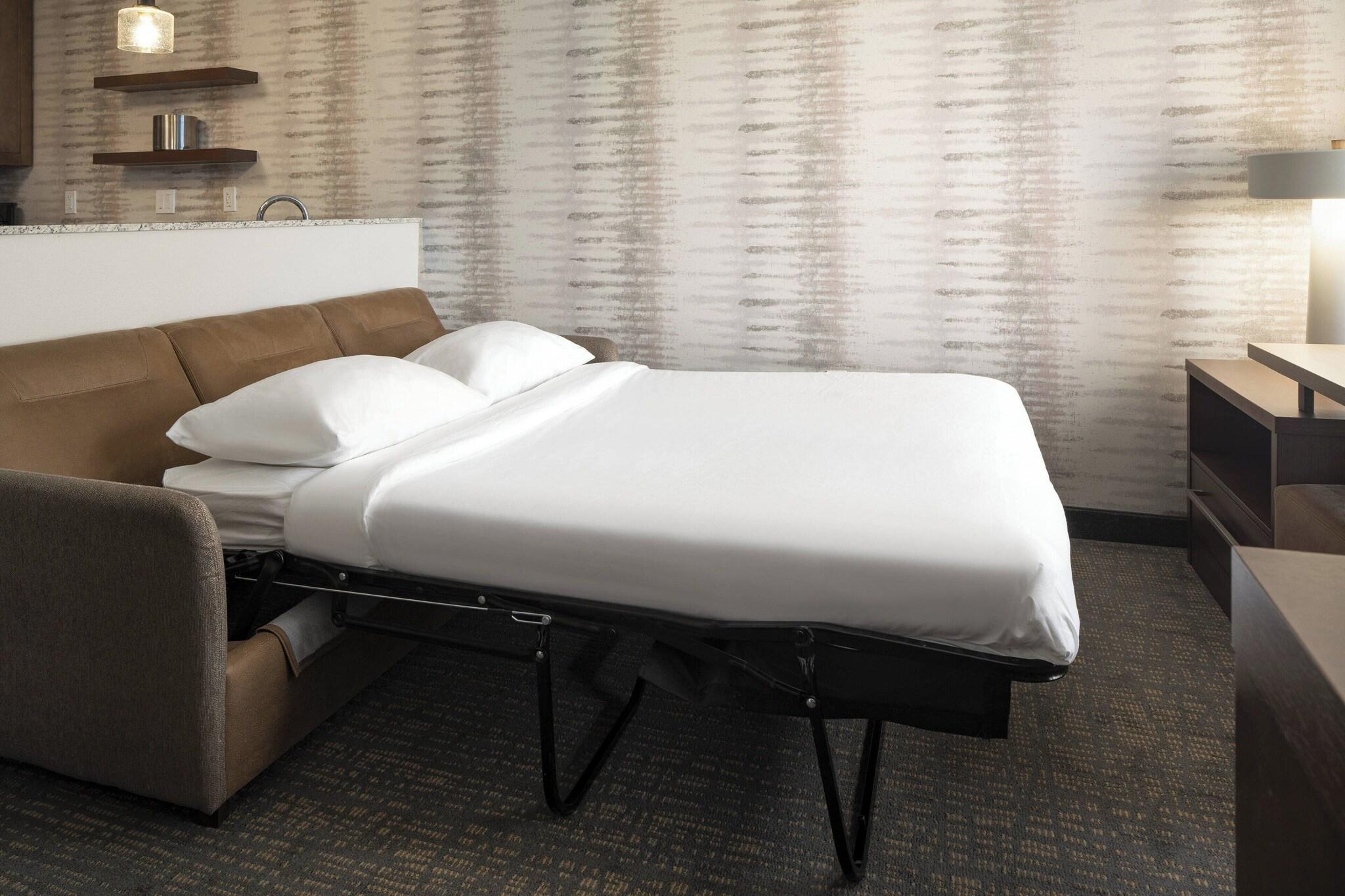 Studio King Size Bed