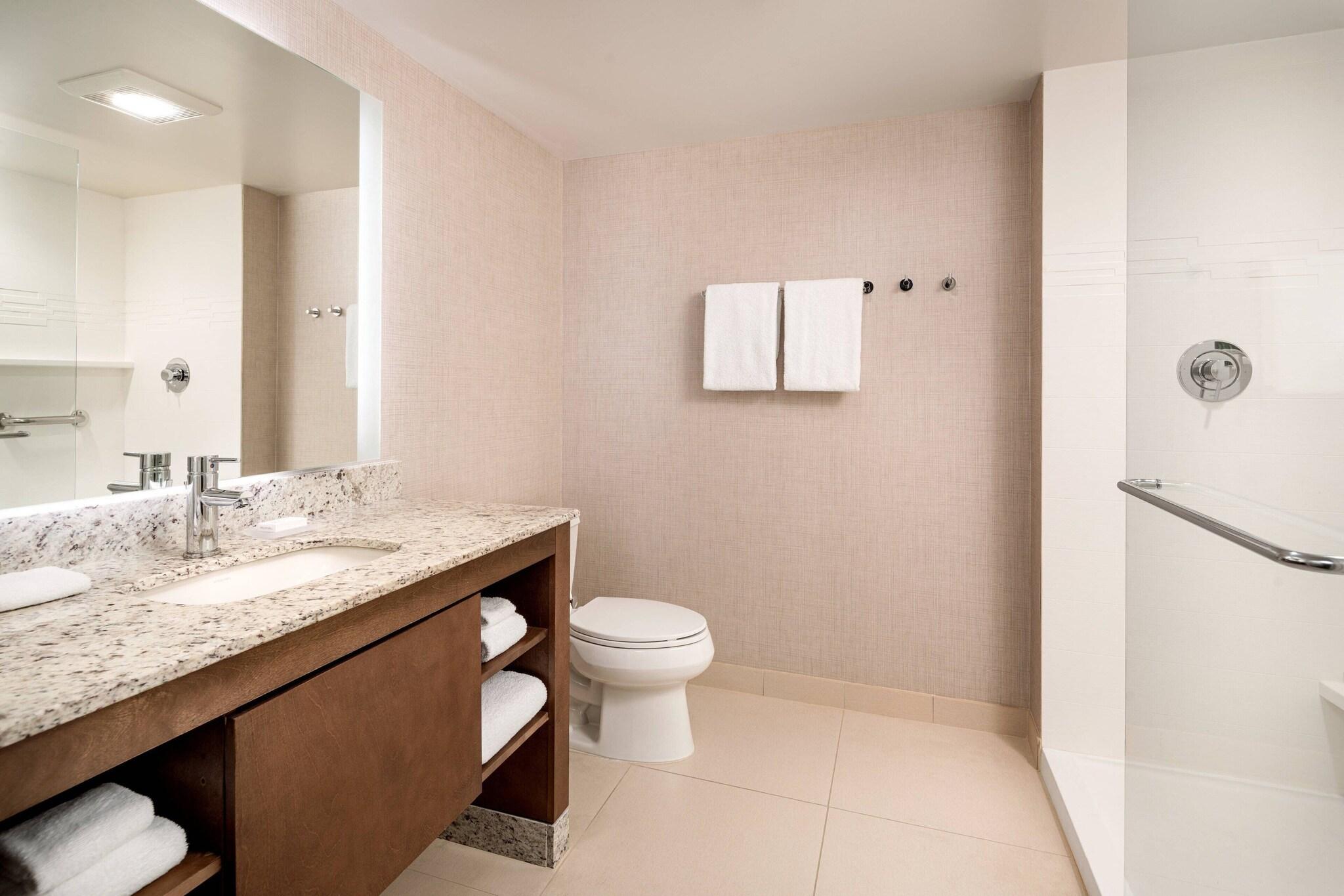 Studio King Size Bed