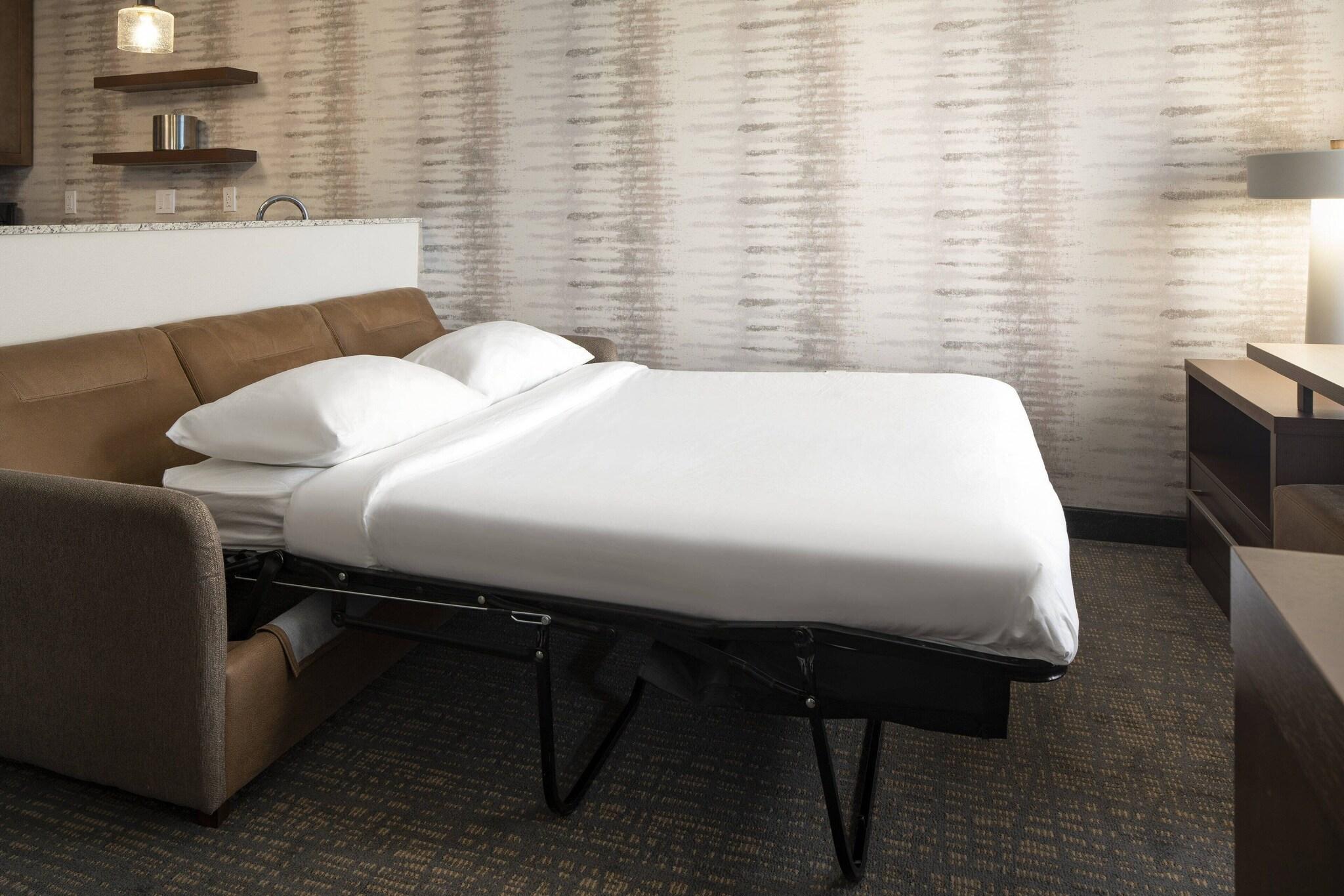 Studio King Size Bed