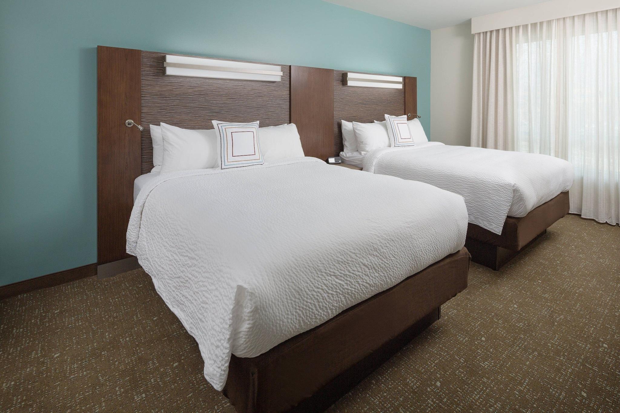 Suite Two Queen Beds One Bedroom