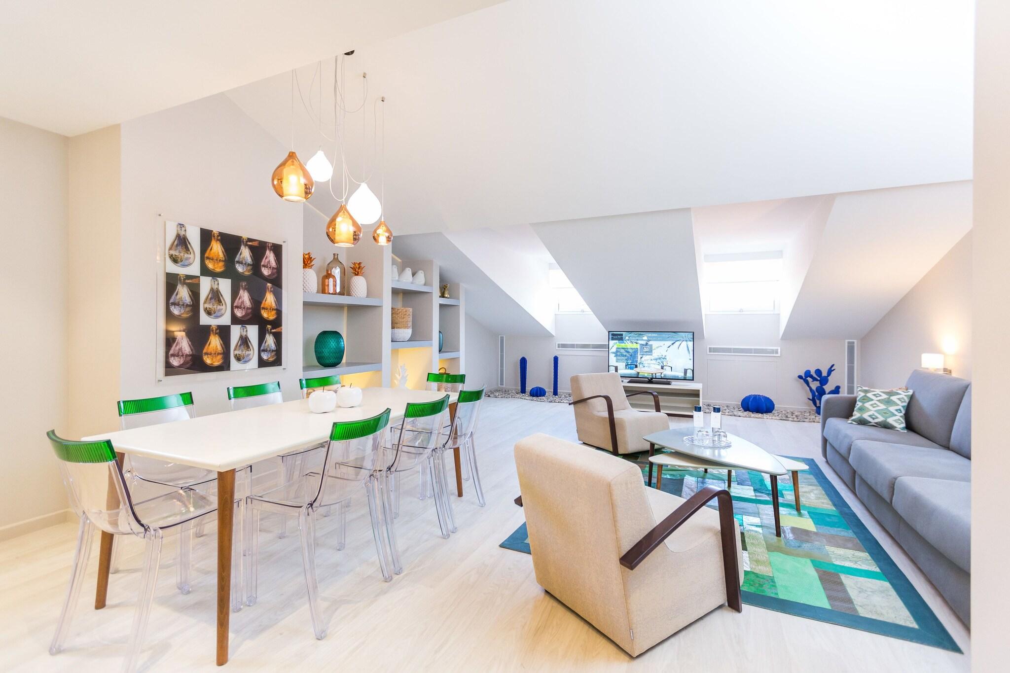 Apartment Queen Size Bed