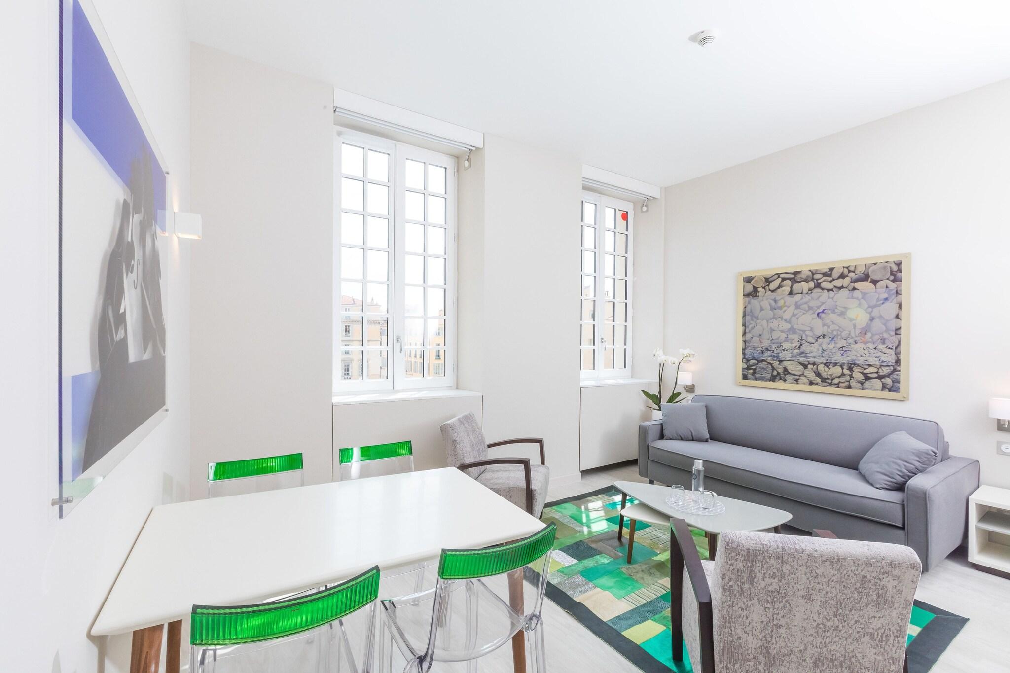 Apartment Capacity 4